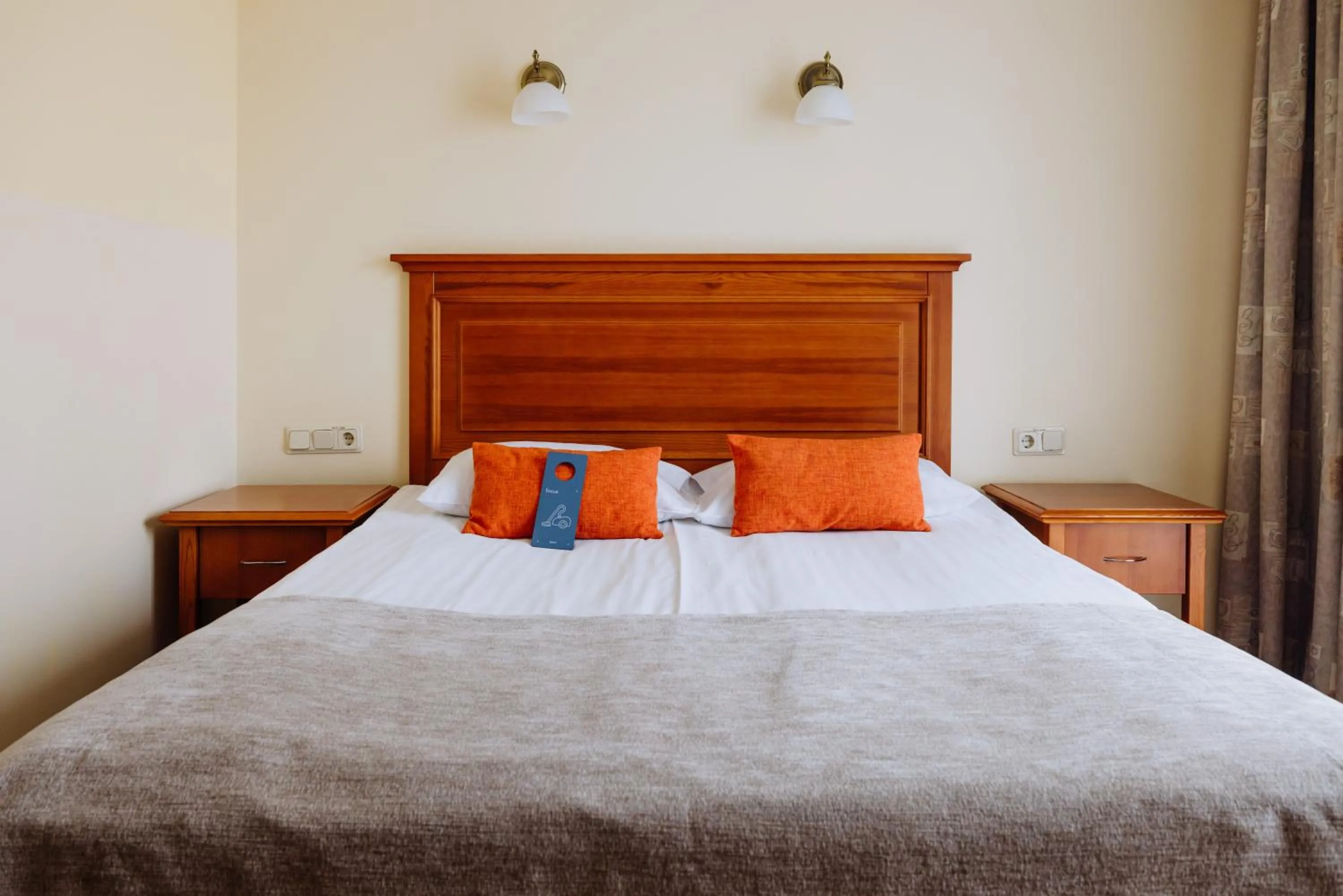 Bedroom, Bed in Hestia Hotel Draugi