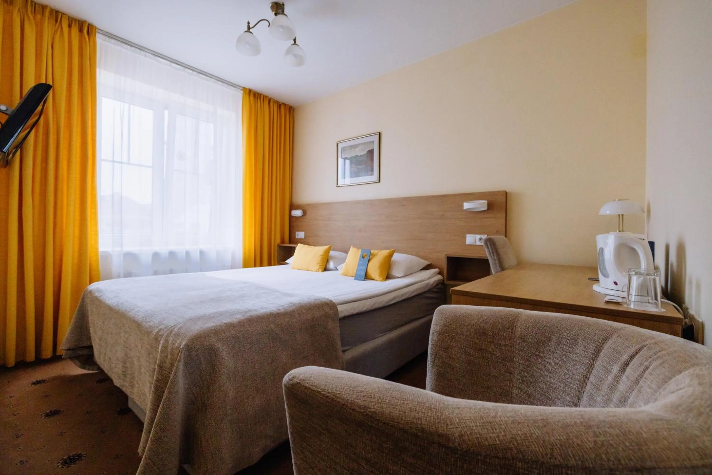 Bedroom, Bed in Hestia Hotel Draugi