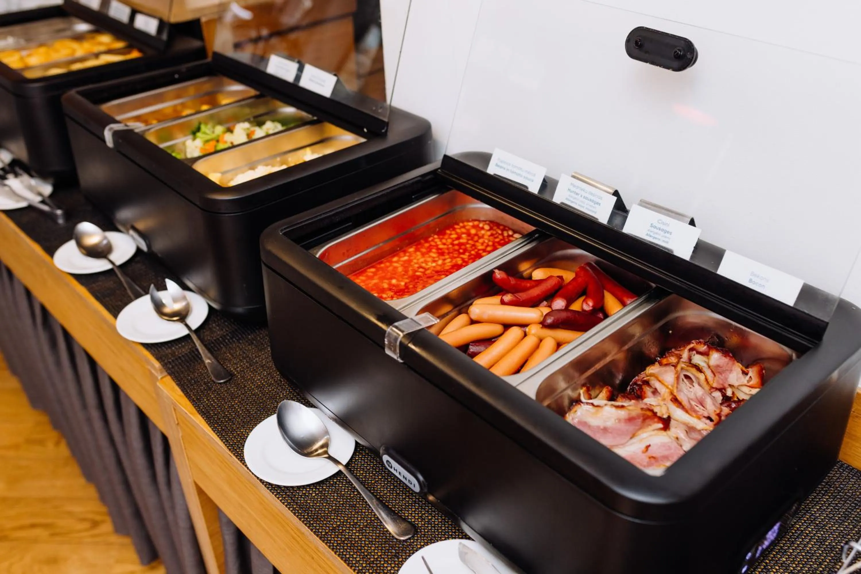 Buffet breakfast in Hestia Hotel Draugi