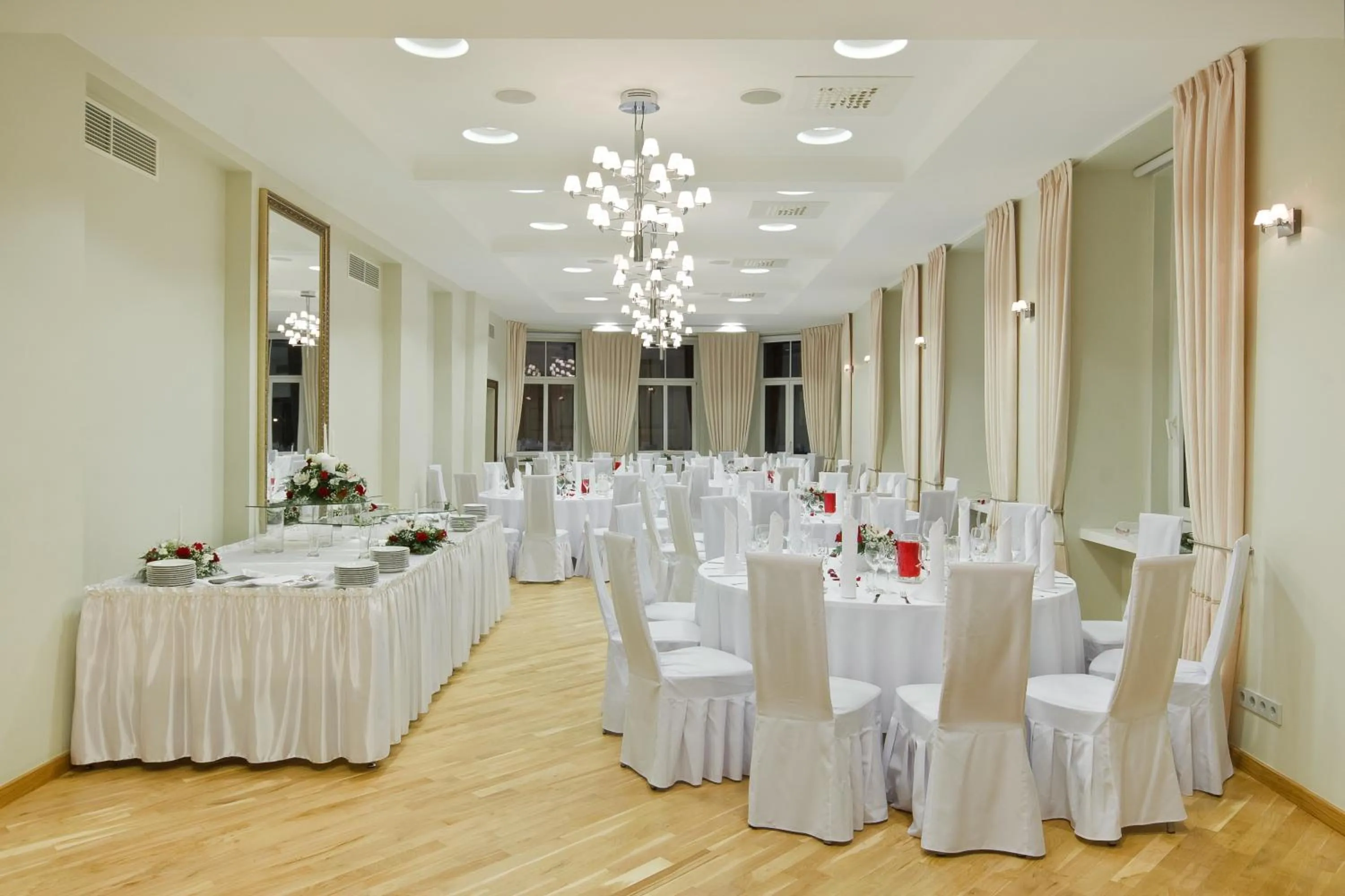 Banquet/Function facilities in Hestia Hotel Draugi