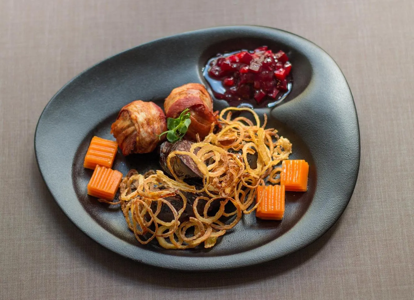 Food in Hestia Hotel Draugi