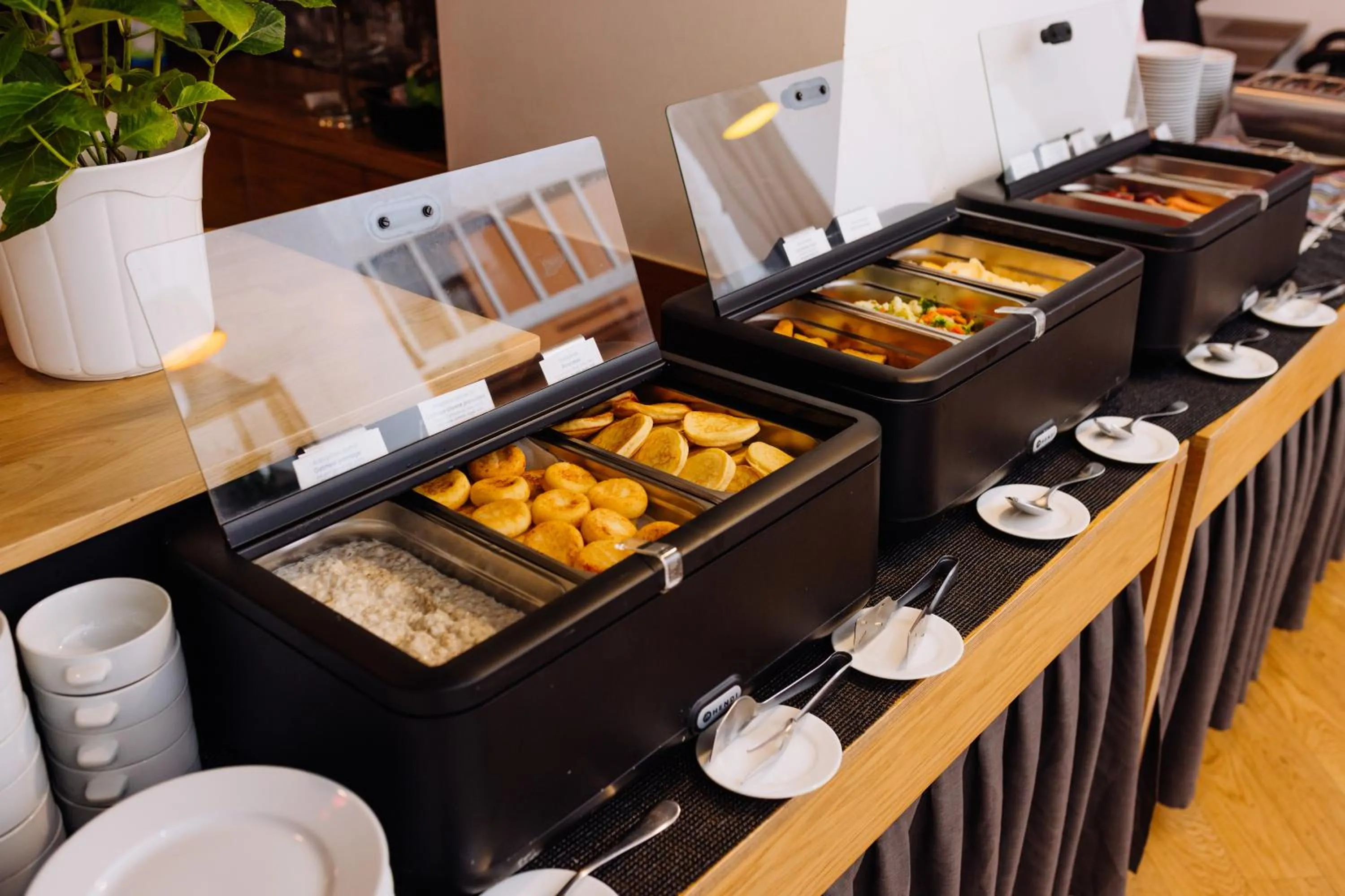 Buffet breakfast in Hestia Hotel Draugi