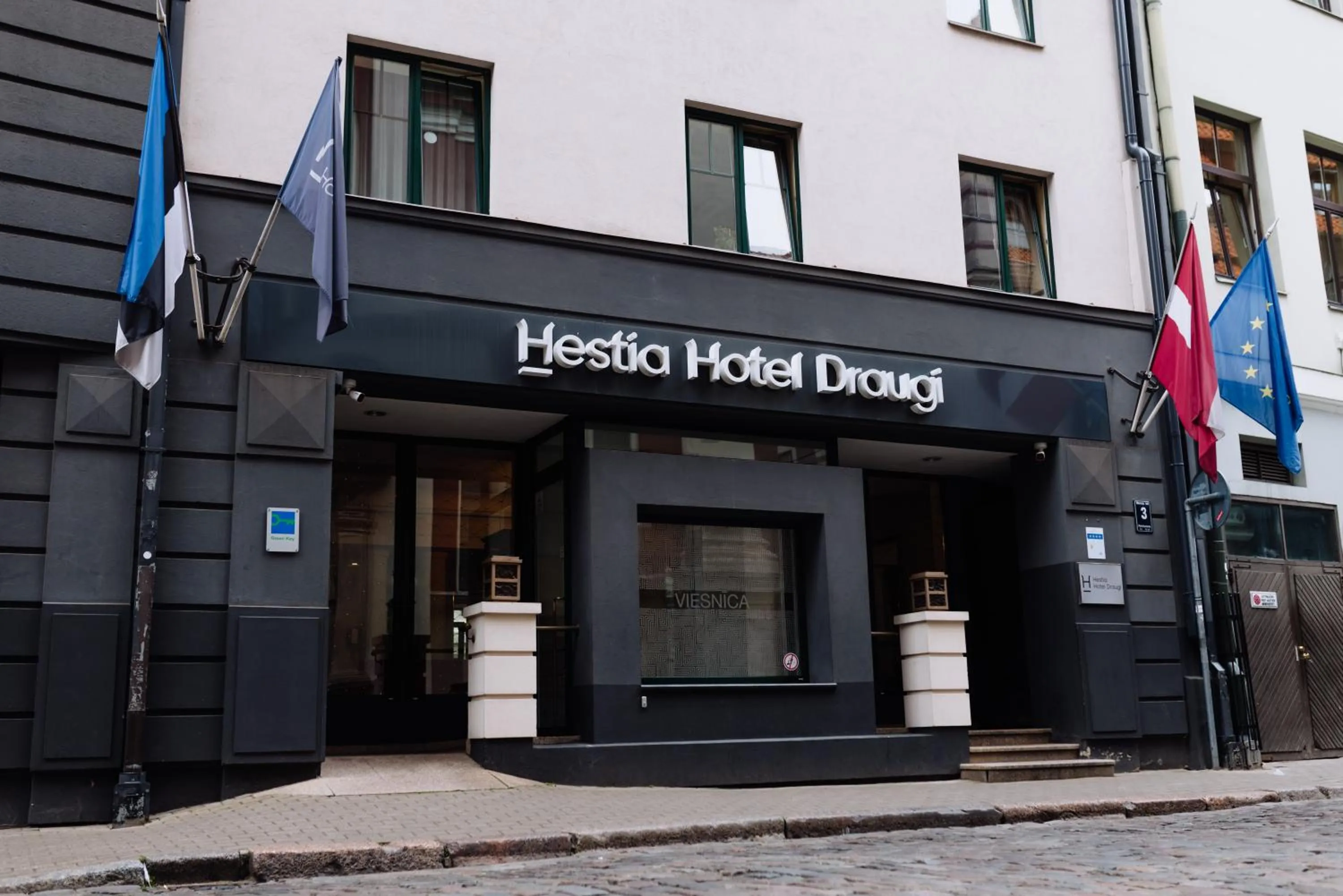Facade/entrance in Hestia Hotel Draugi