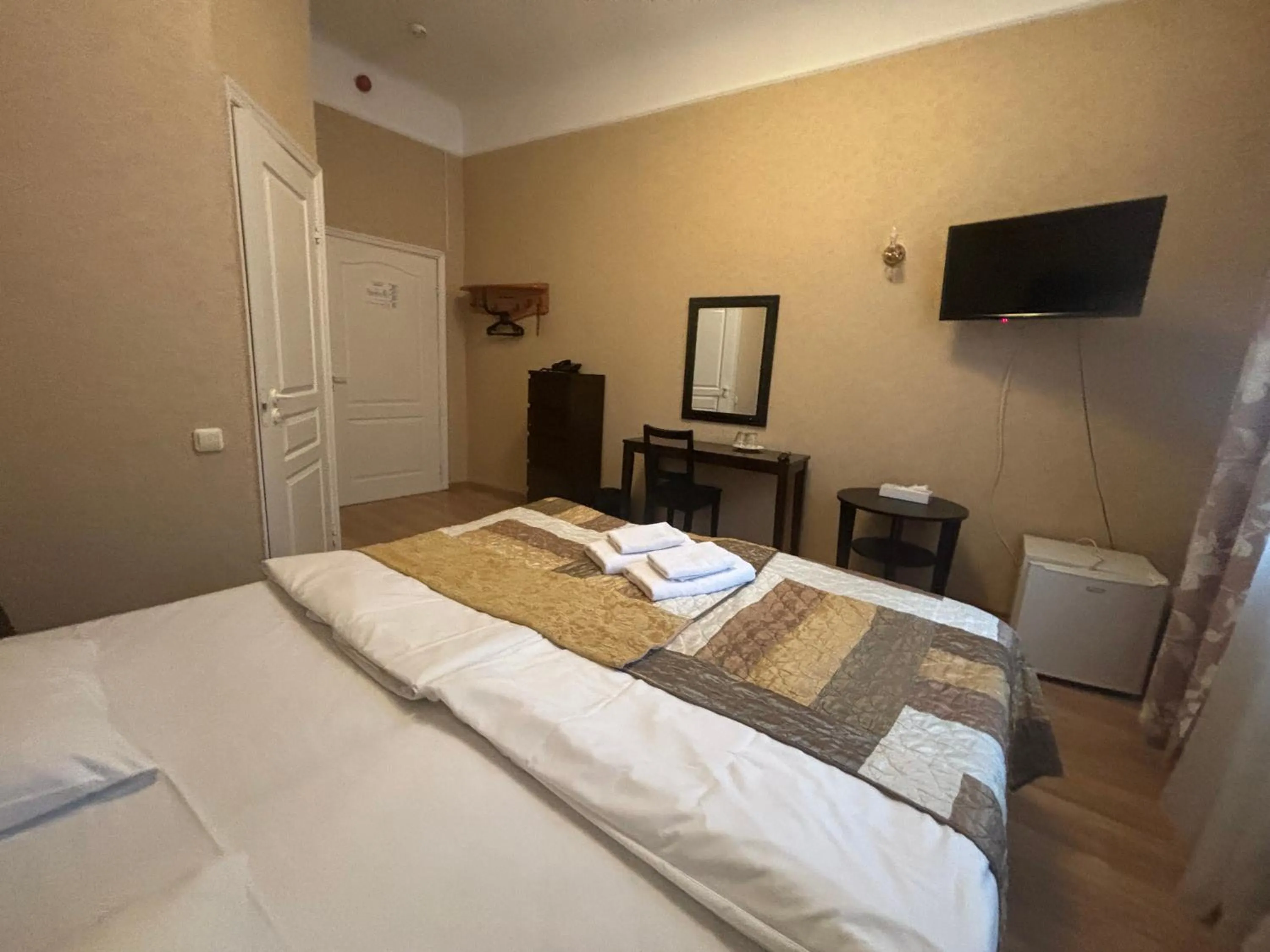 Photo of the whole room, Bed in Viktorija