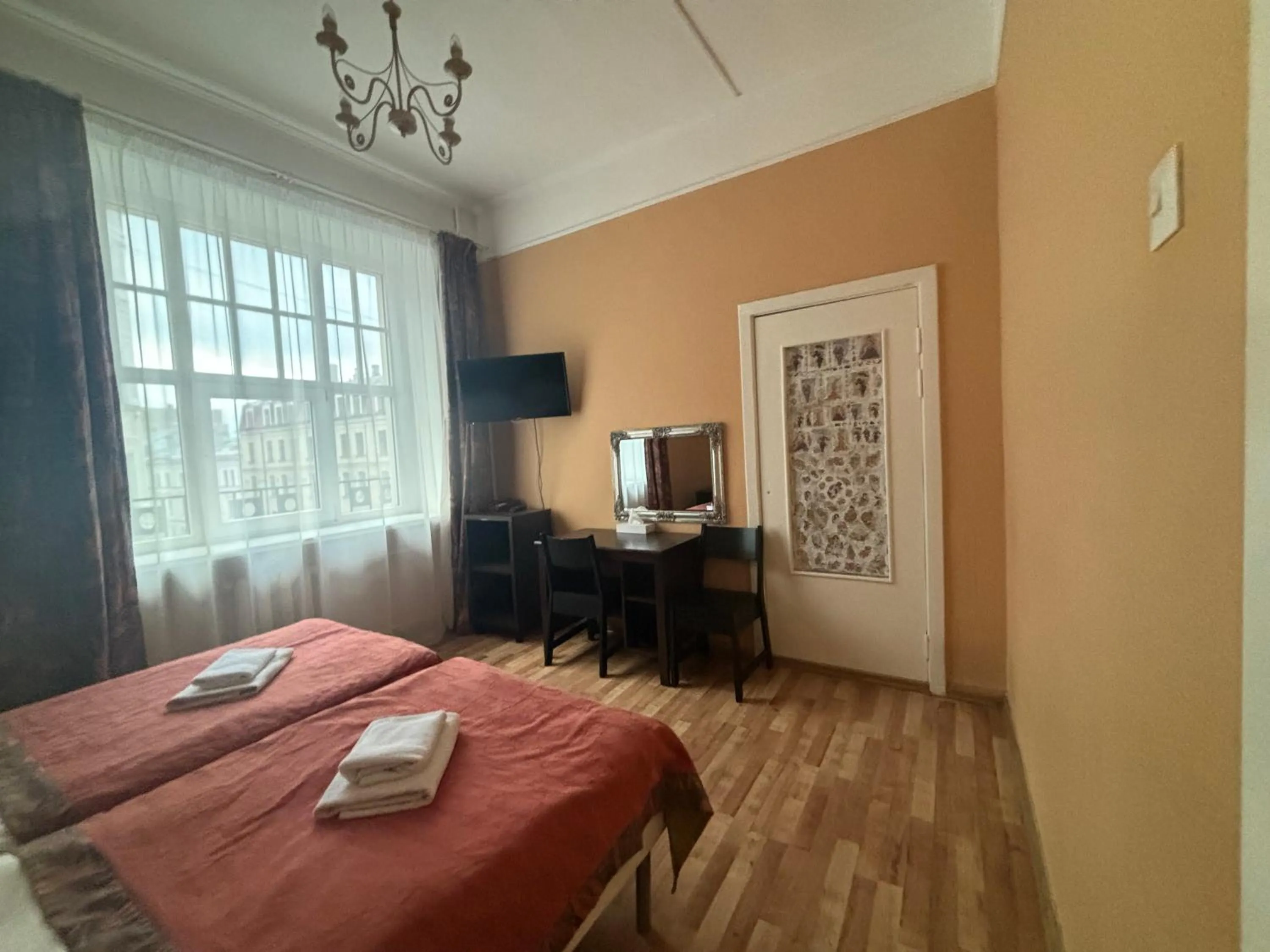 Bedroom, Bed in Viktorija