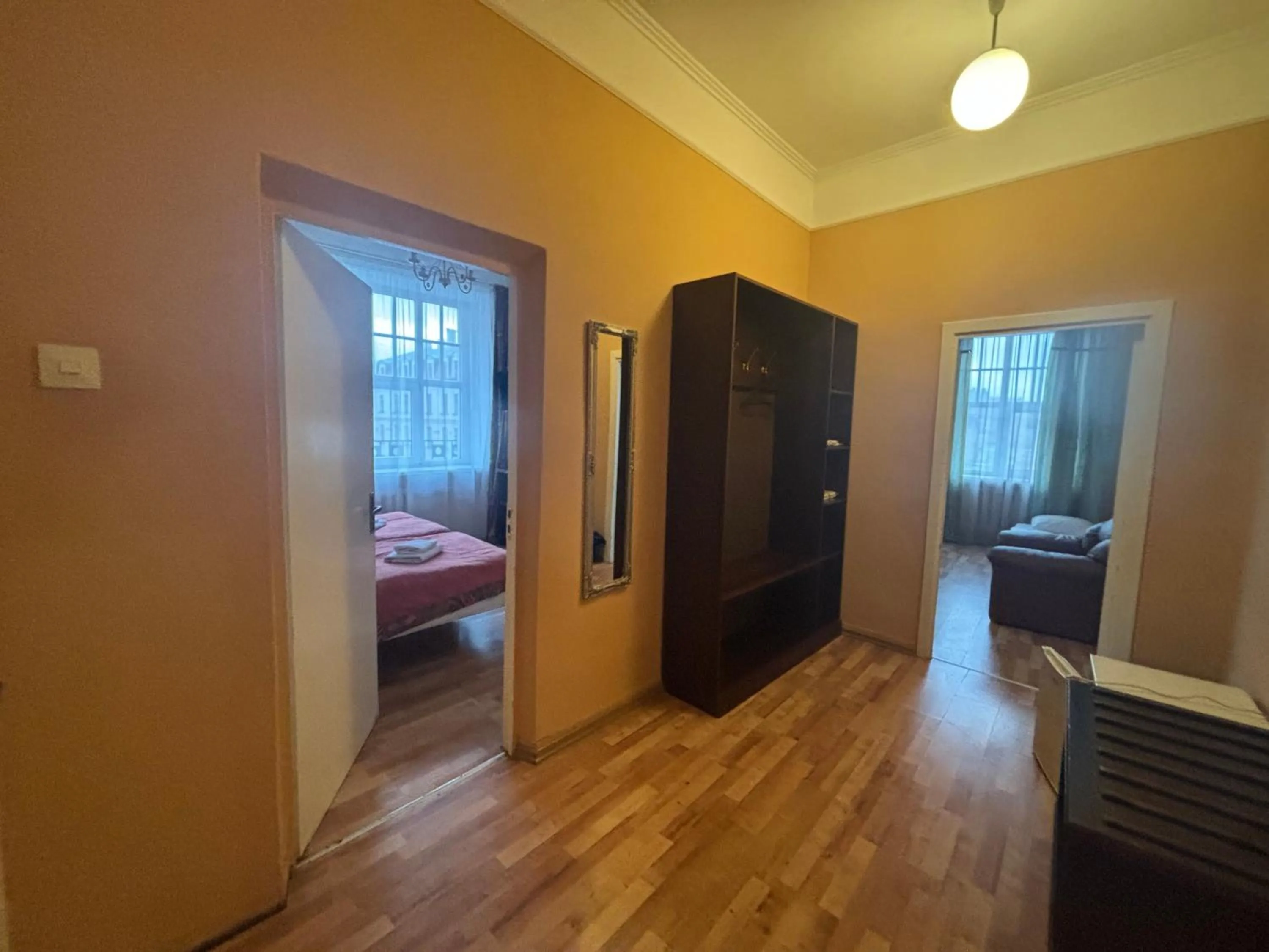 wardrobe, Bed in Viktorija