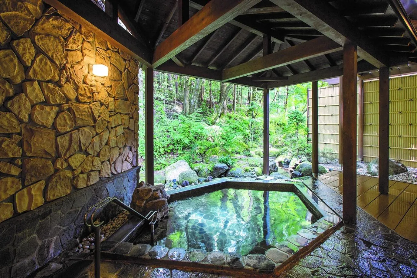 Open Air Bath in Komagane Kogen Resort Linx