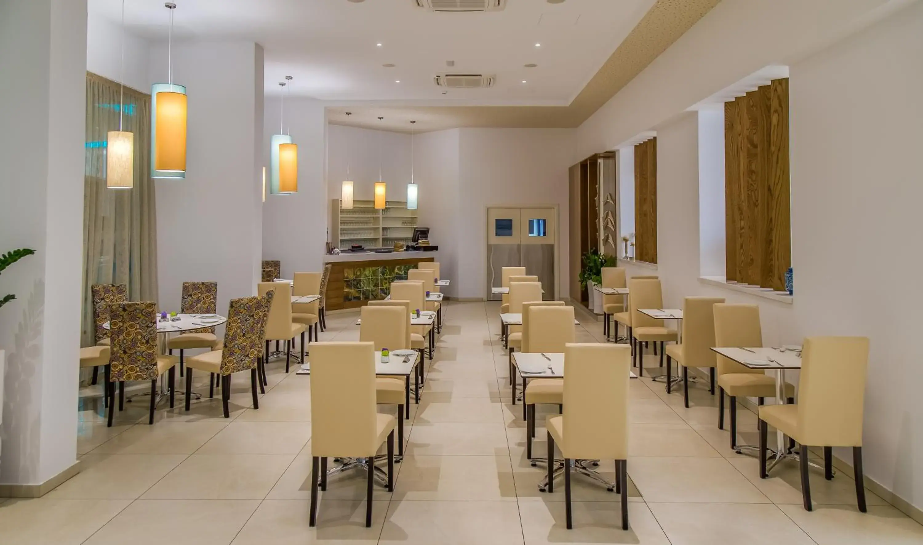 Restaurant/Places to Eat in Stamatia Hotel