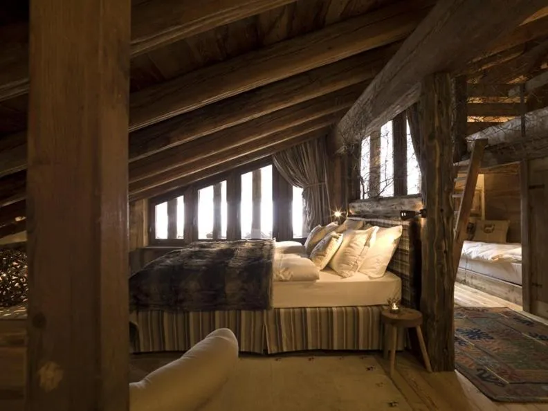 Bed in Au Coeur Des Neiges Resort SPA & FREE E-BIKE