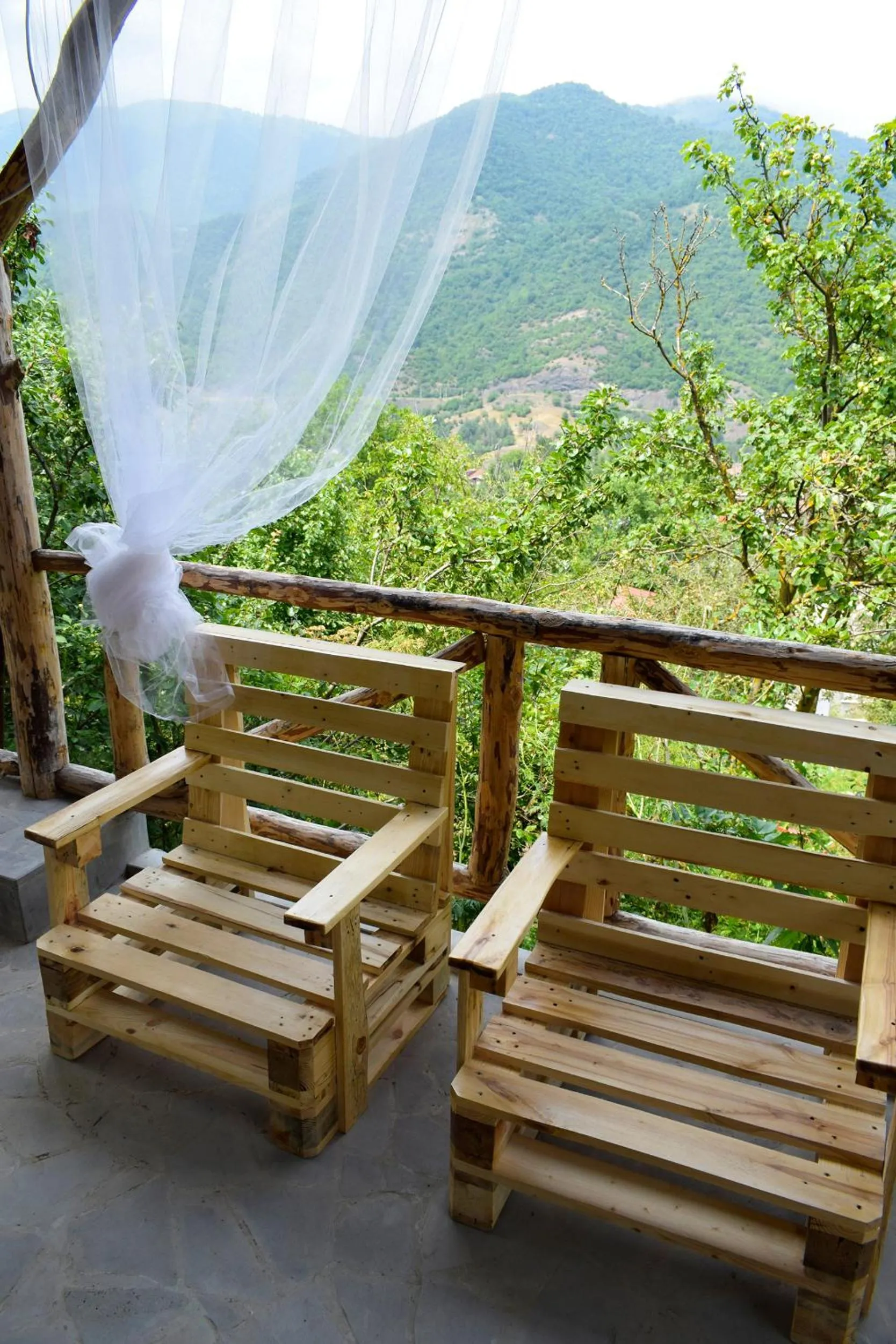 Balcony/Terrace in Verin Tun