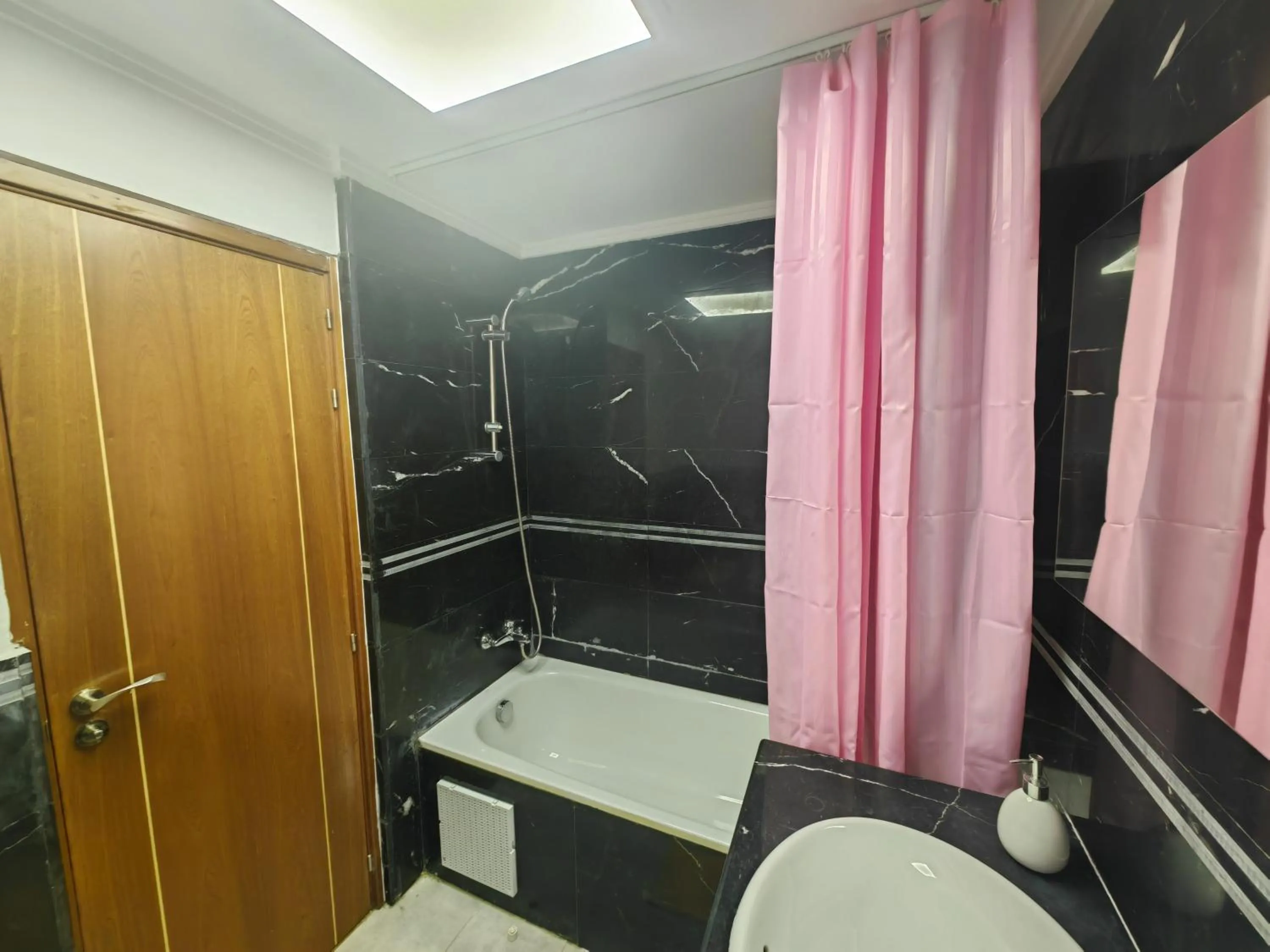 Shower in City Bleu Maroc