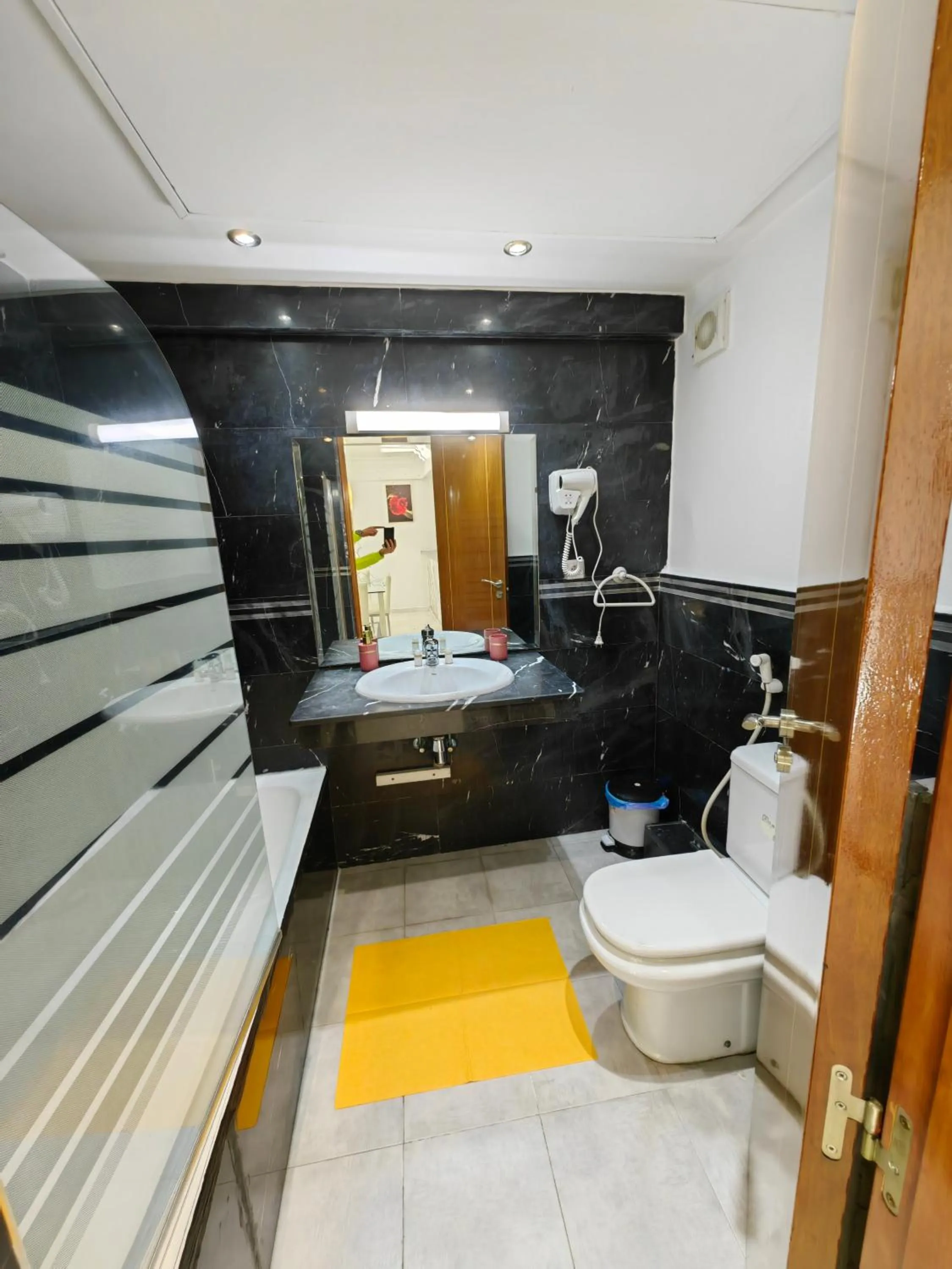 Shower in City Bleu Maroc