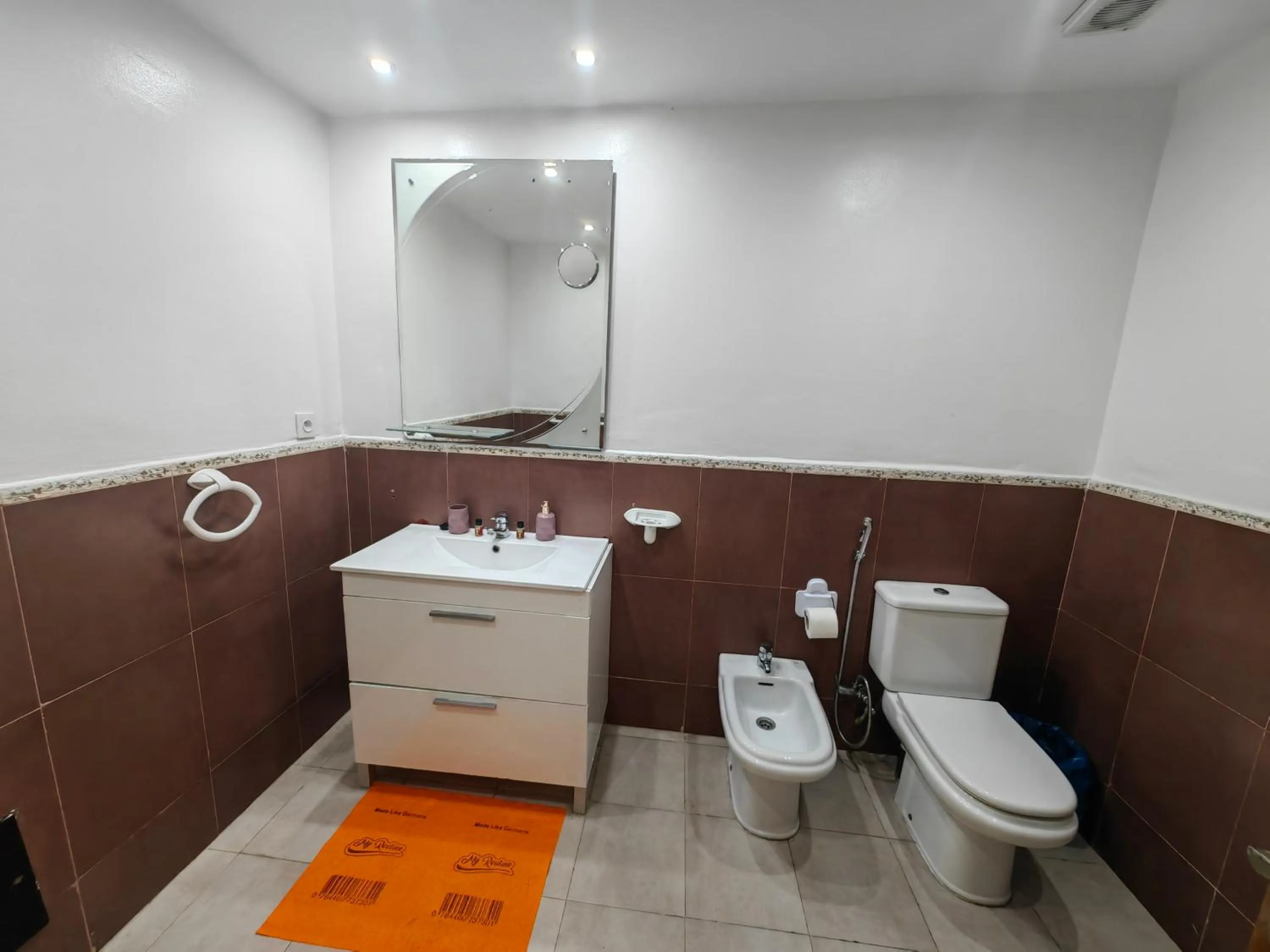 Toilet in City Bleu Maroc