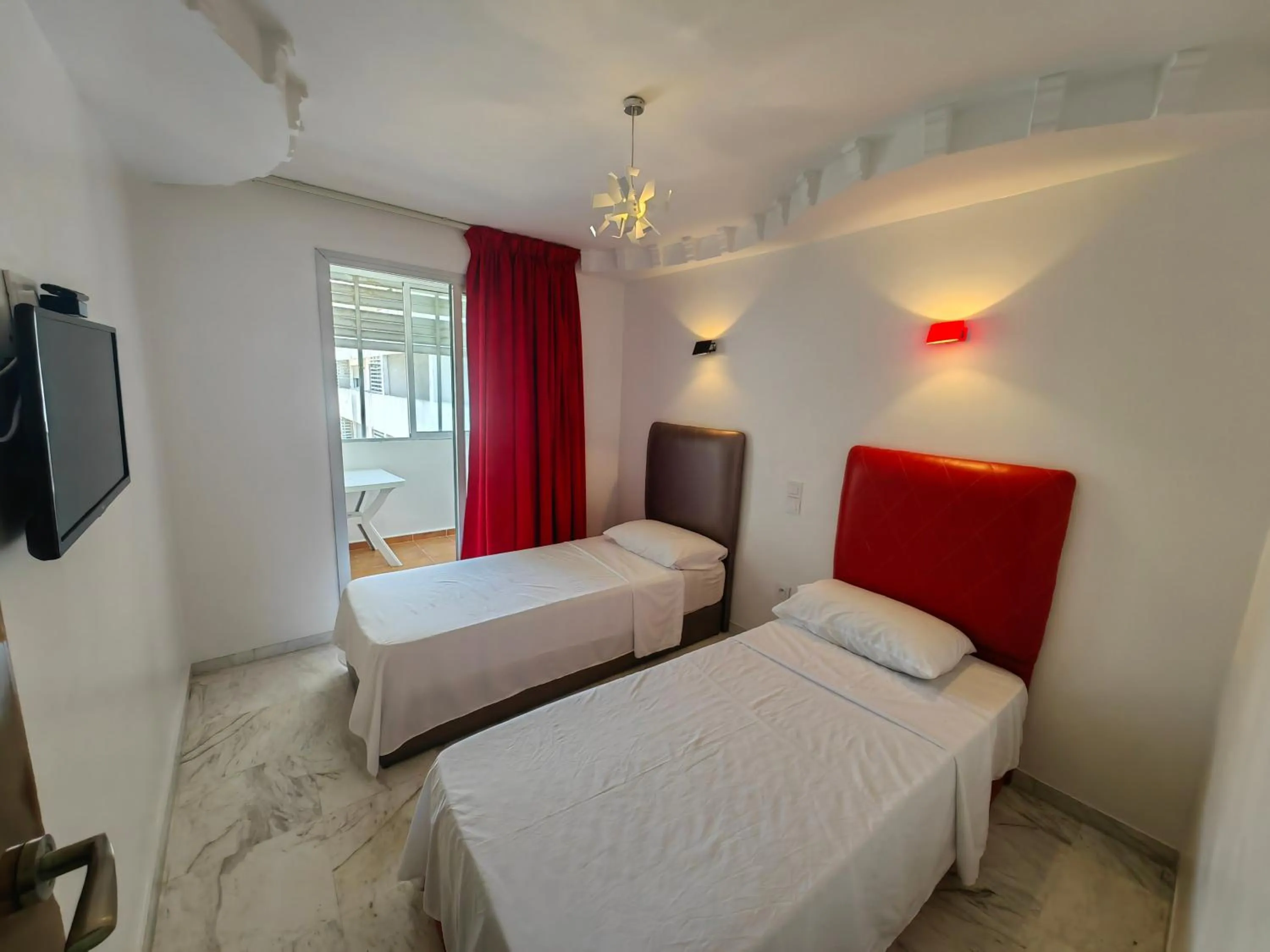 Bed in City Bleu Maroc