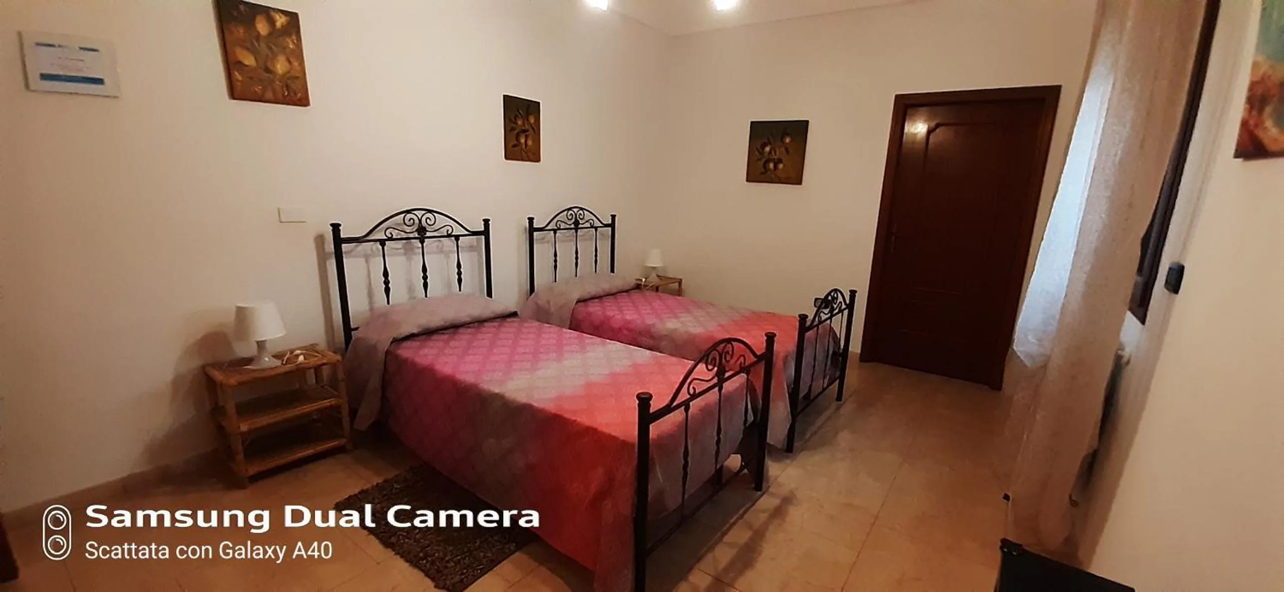 Photo of the whole room, Bed in Il melograno b&b