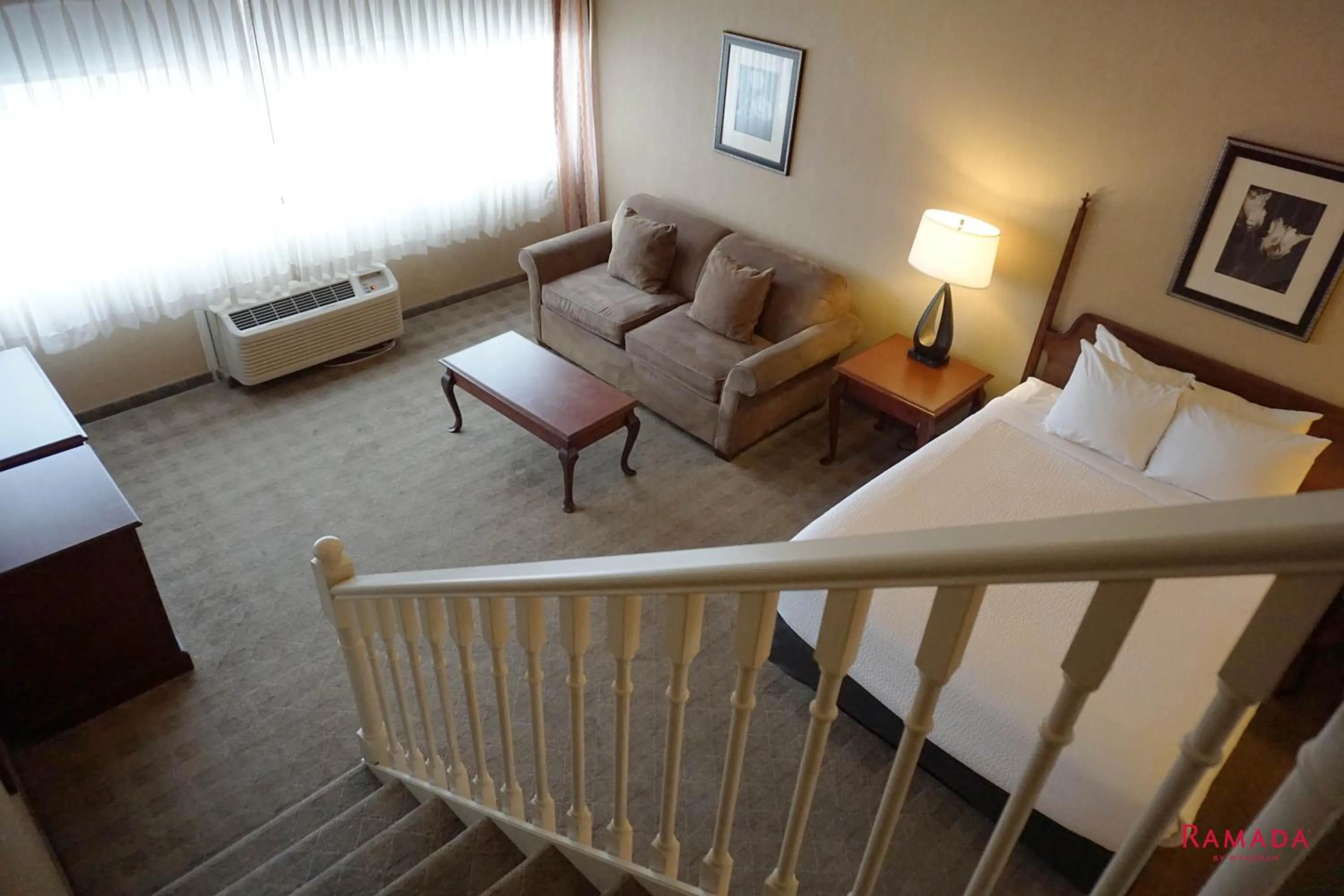 Bed in Ramada by Wyndham Kelowna Hotel & Conference Center