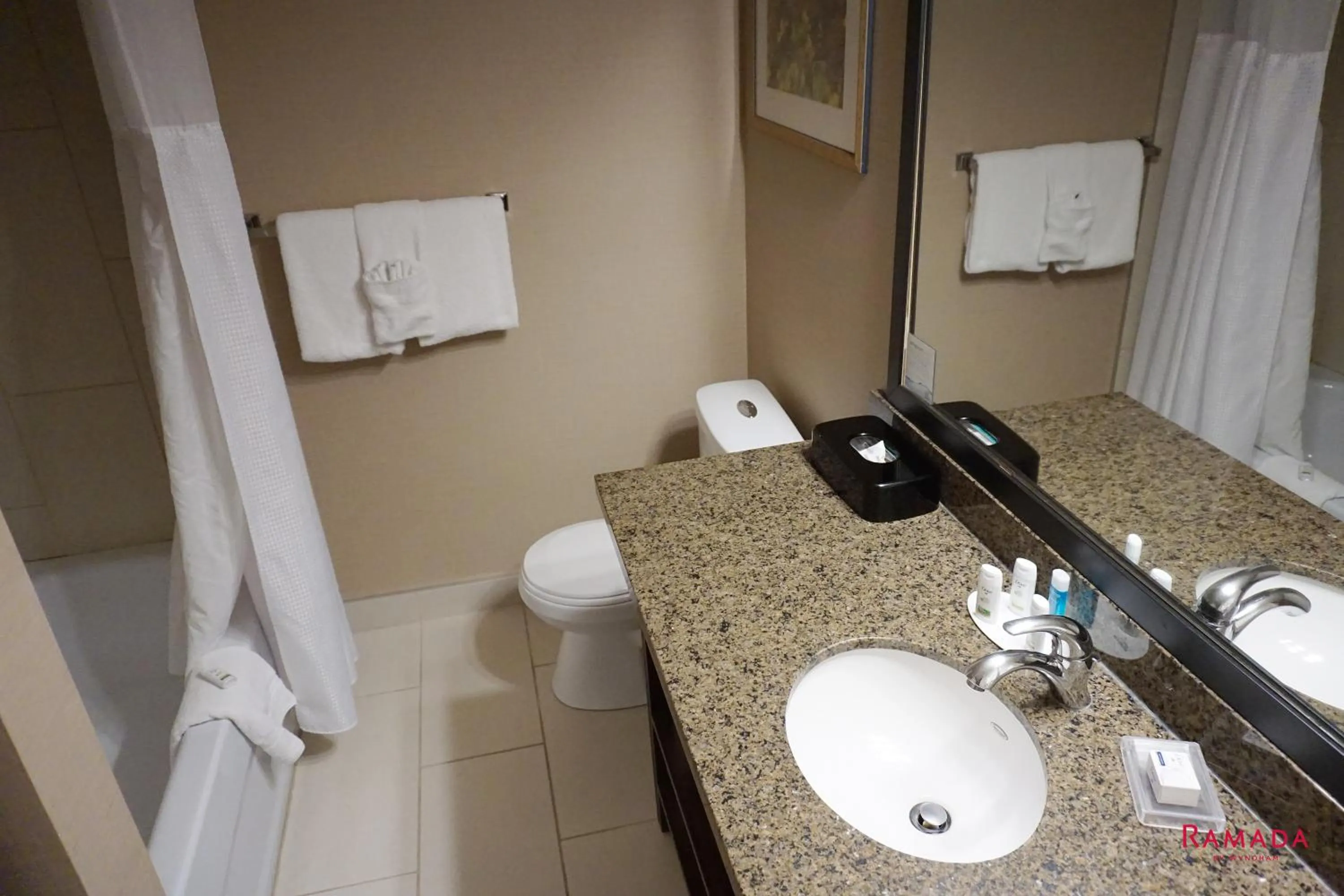 Ramada by Wyndham Kelowna Hotel & Conference Center