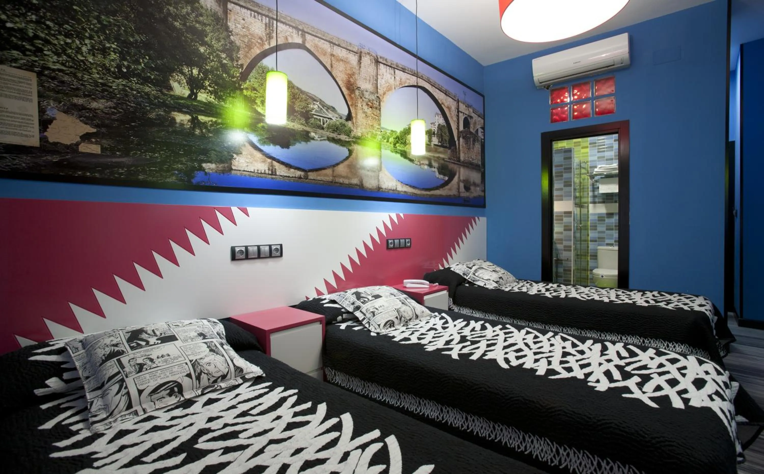 Bed in JC Rooms Santa Ana