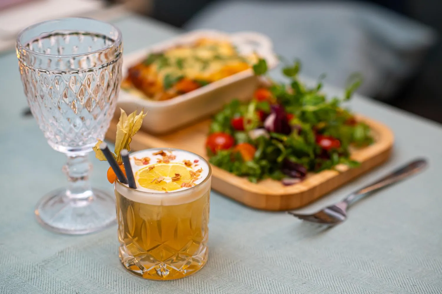 Restaurant/places to eat in Porto Resort