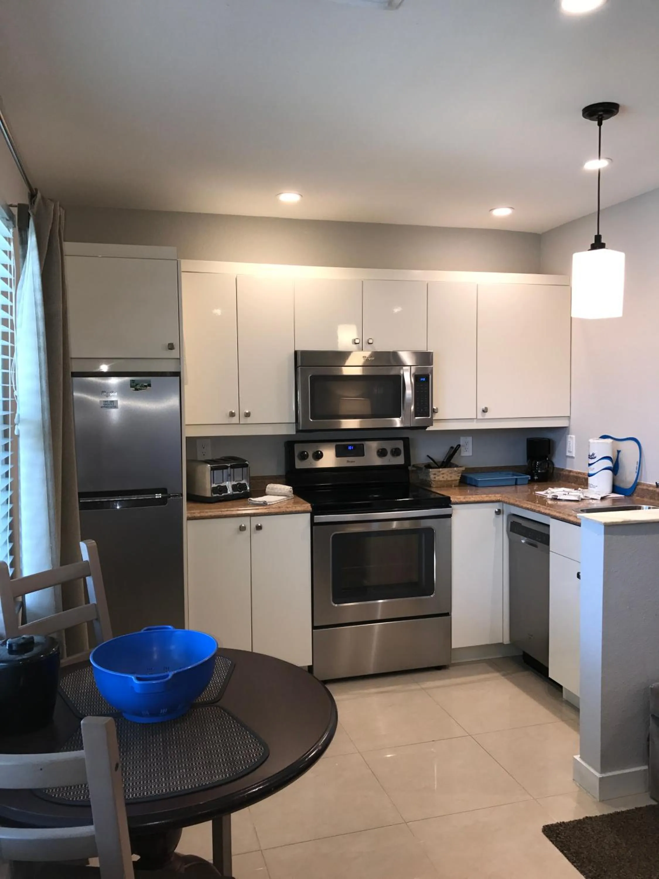 Kitchen or kitchenette in Captiva Beach Resort (open private beach access)
