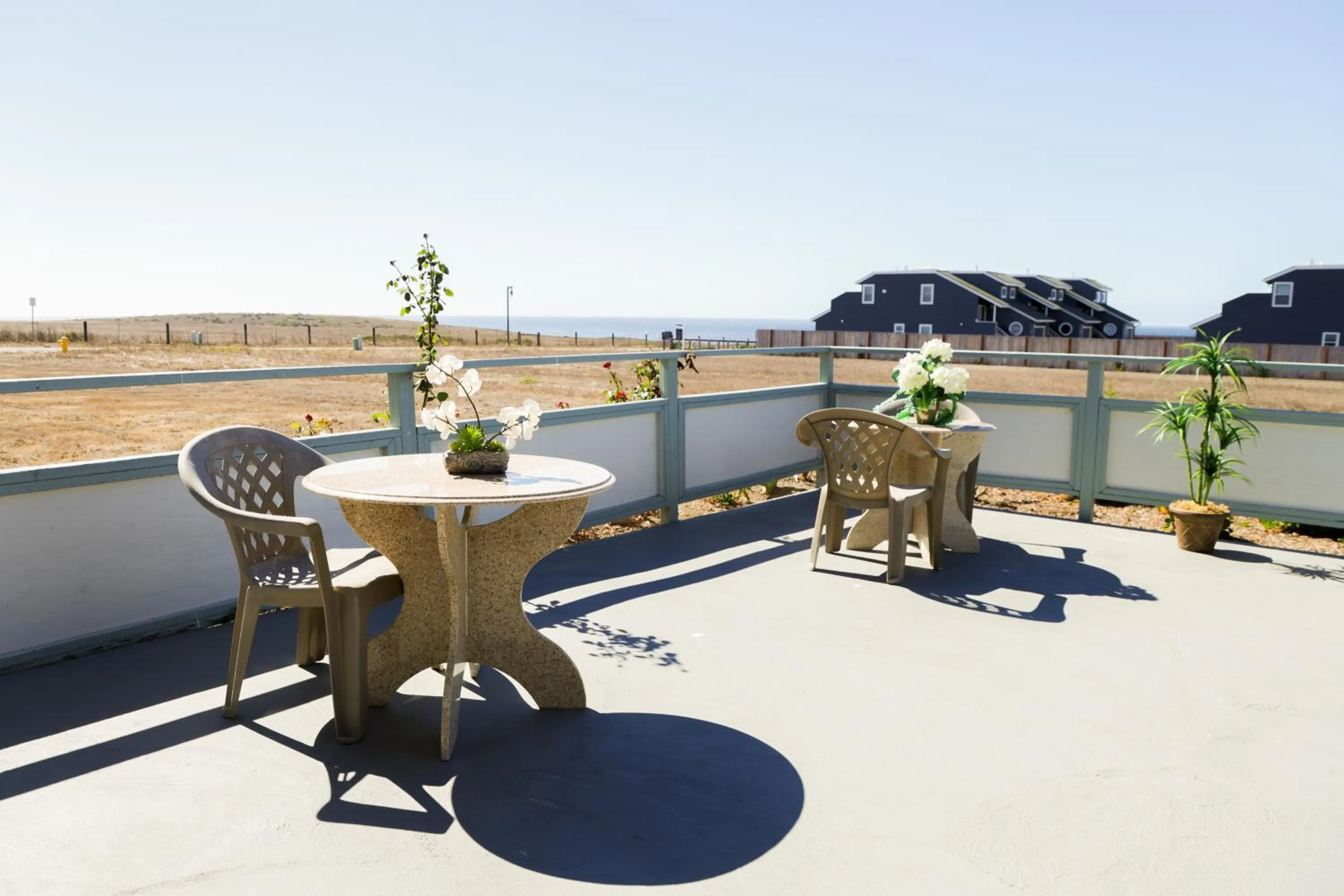 Sea Breeze Inn - San Simeon