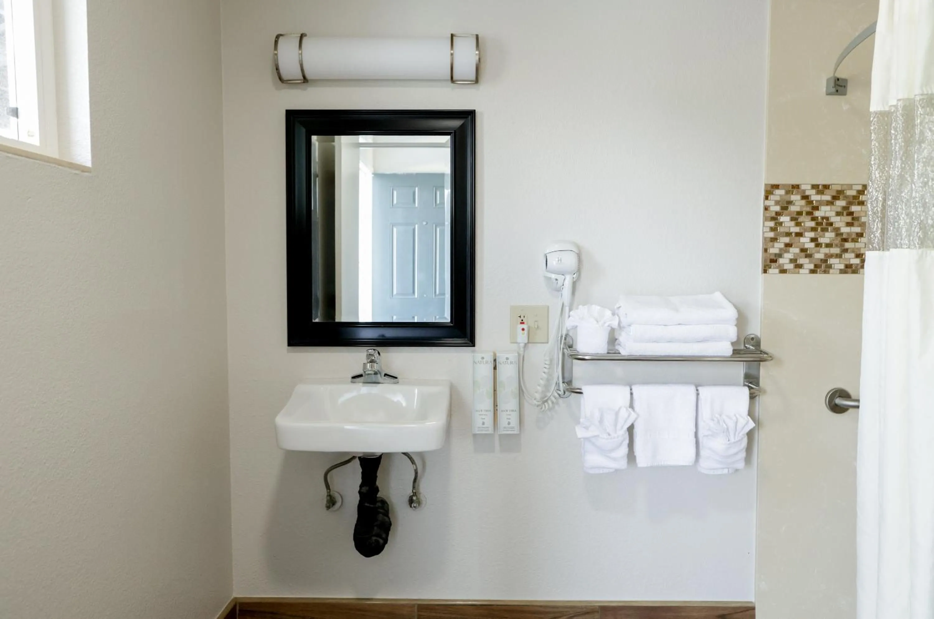 Sea Breeze Inn - San Simeon