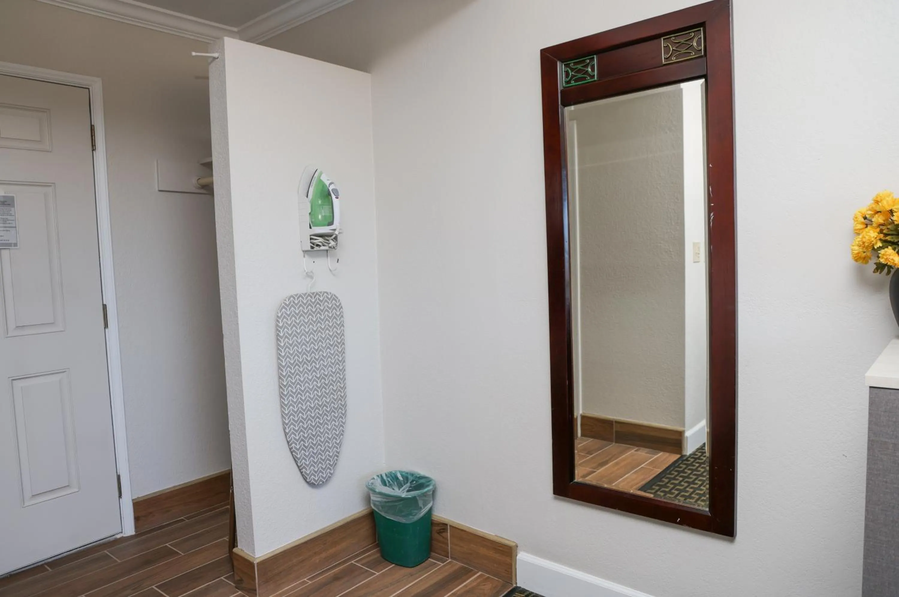 Sea Breeze Inn - San Simeon