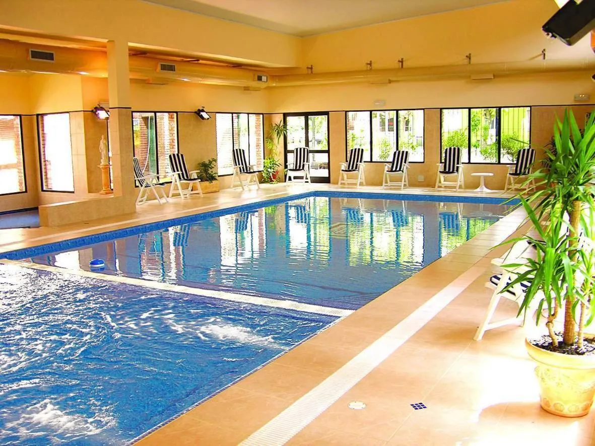 Hot Tub in El Mirador Hotel & Spa