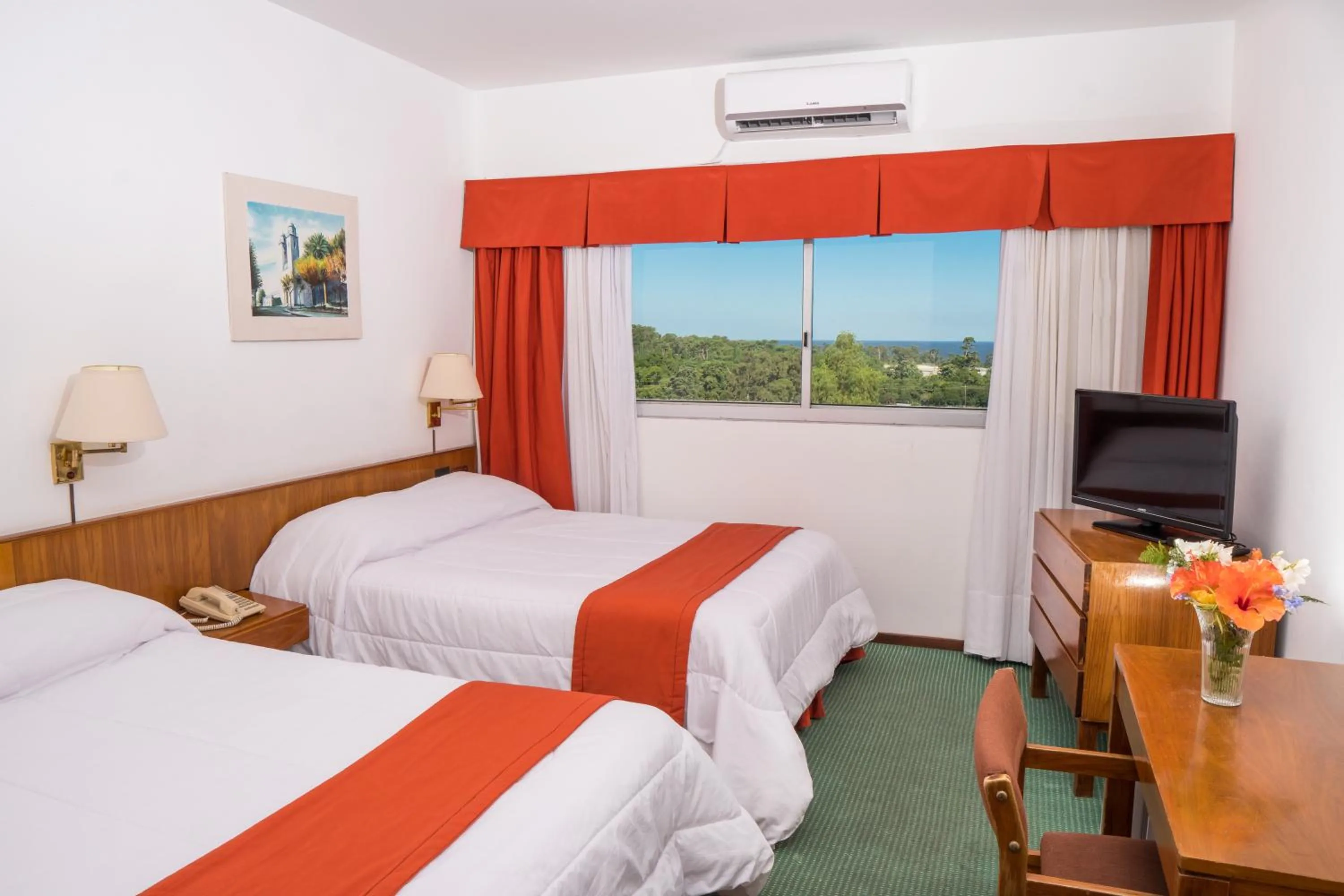 Photo of the whole room, Bed in El Mirador Hotel & Spa