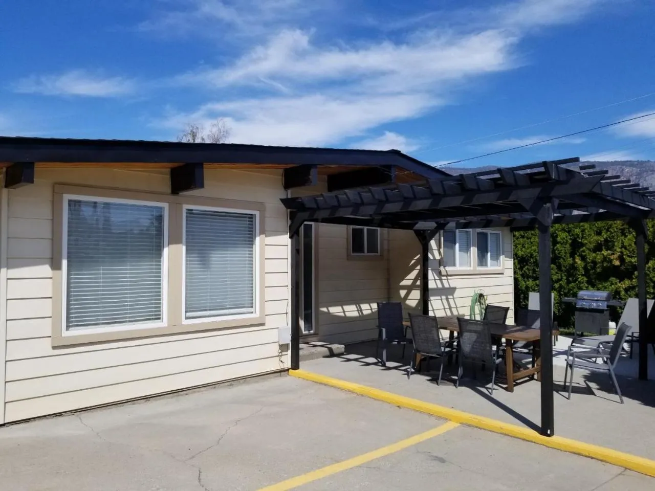 Property building in Osoyoos Lakeview Inn & Suites