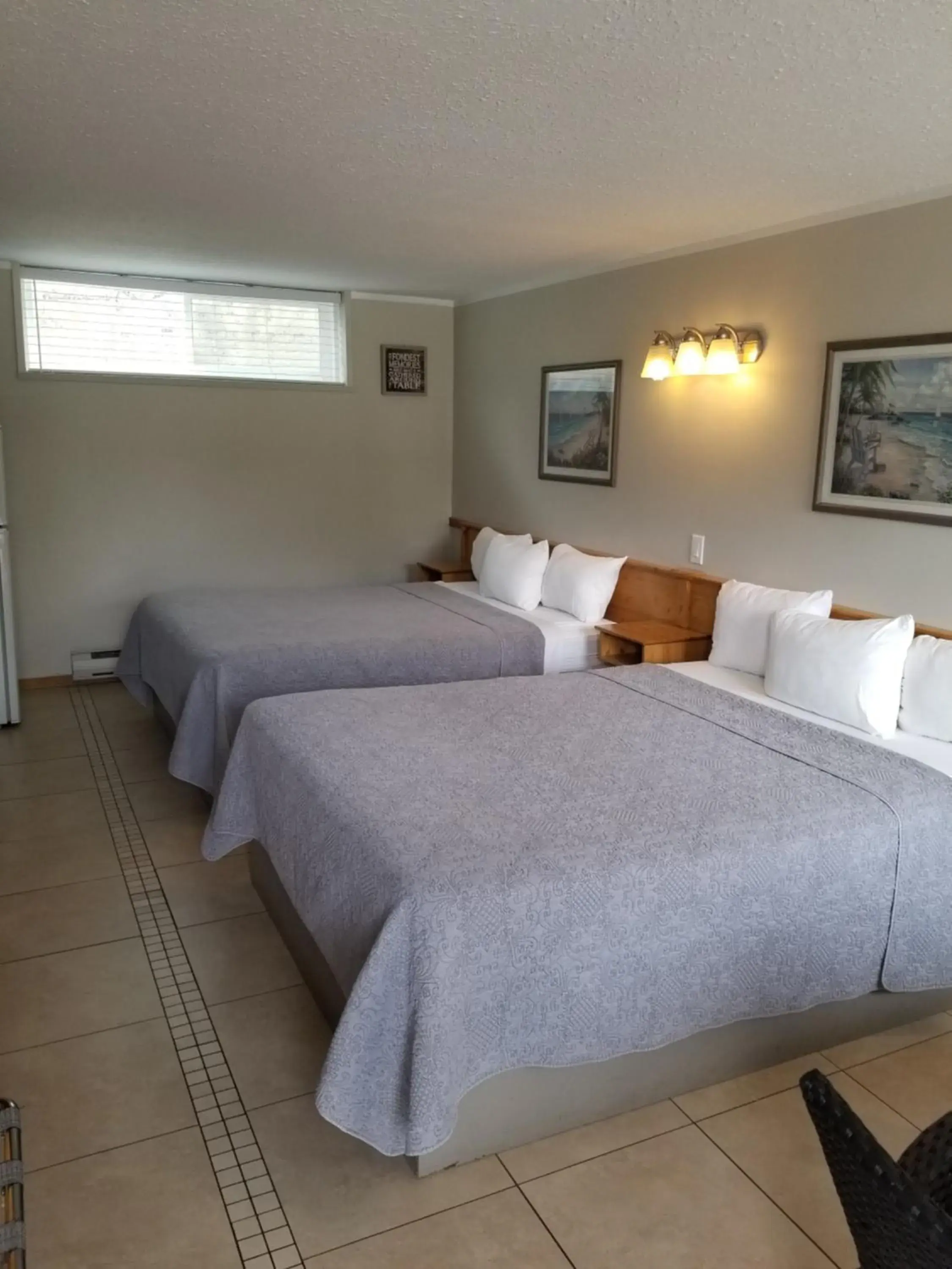 2 Queen Beds - No Kitchen in Osoyoos Lakeview Inn & Suites 2 Queen Beds - No Kitchen in Osoyoos Lakeview Inn & Suites