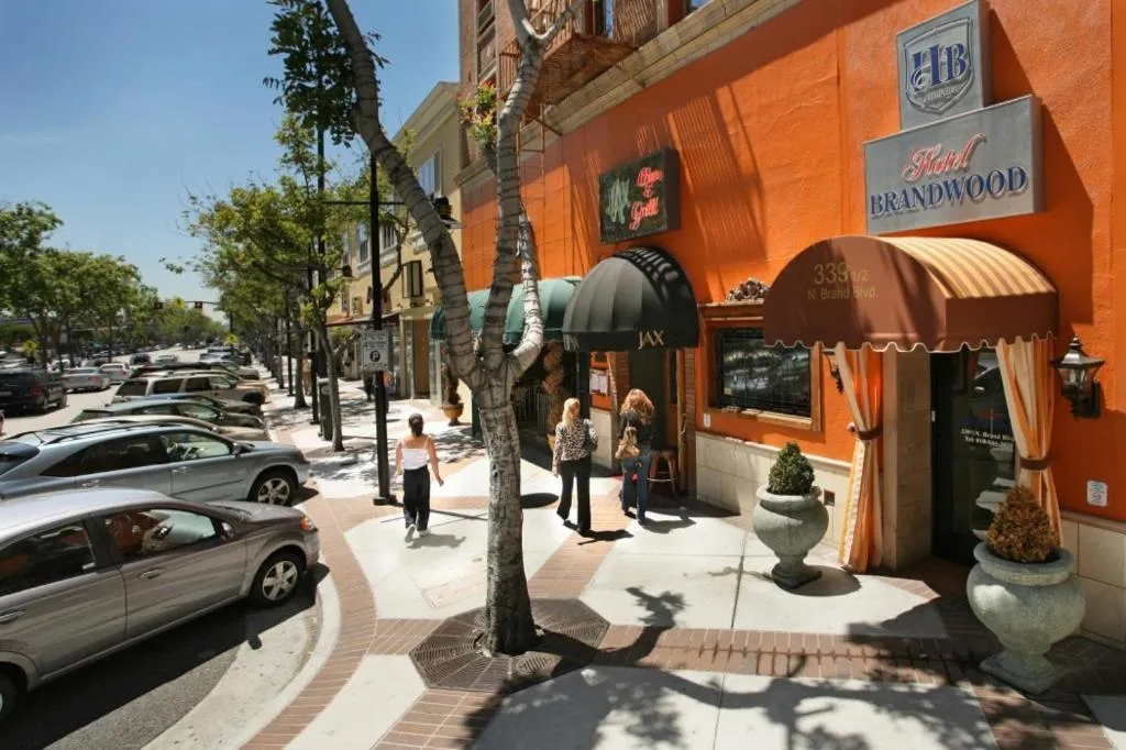 Facade/entrance in Brand Plaza Hotel