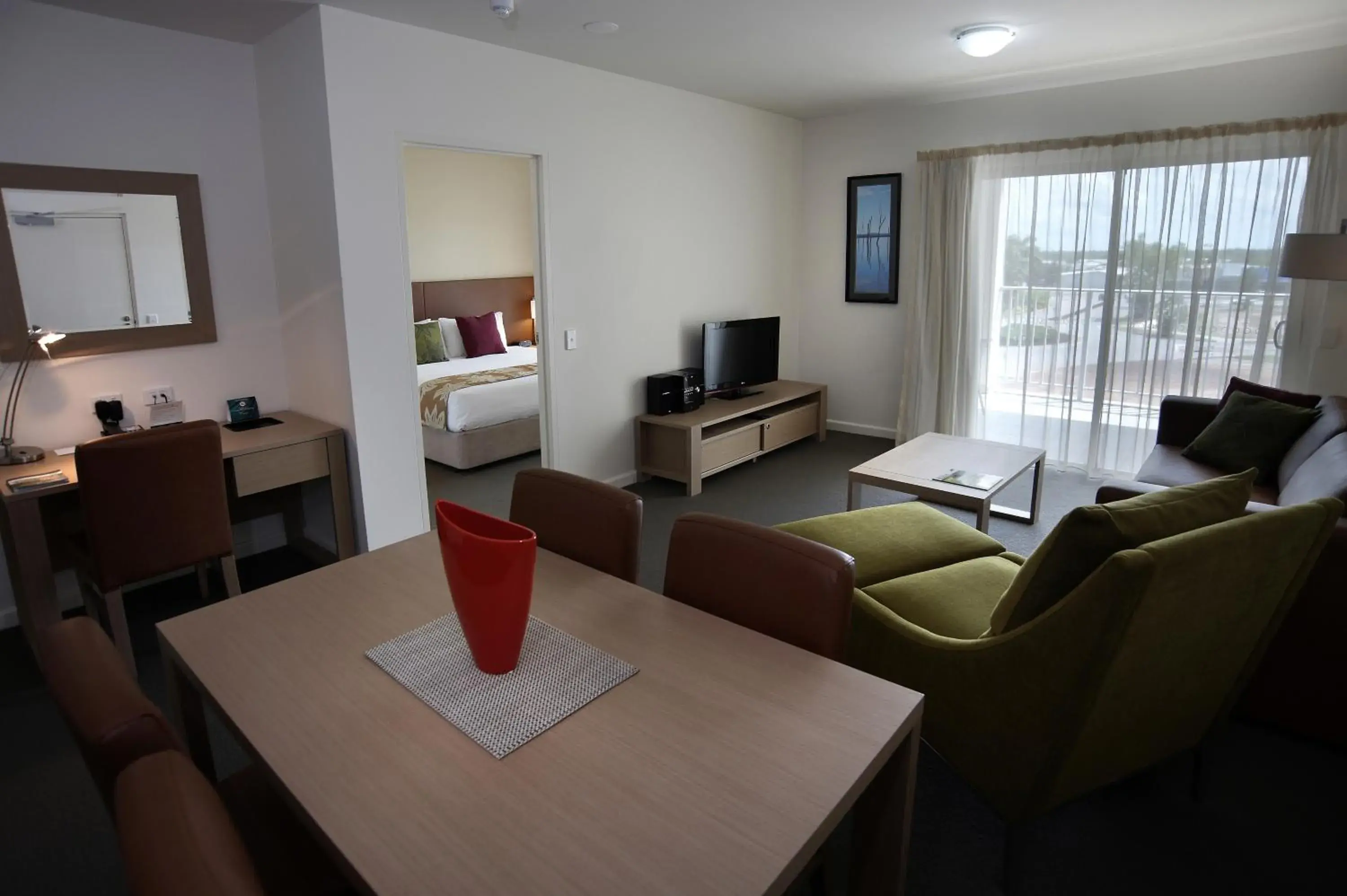 TV and multimedia, Bed in Quest Palmerston - Darwin TV and multimedia, Bed in Quest Palmerston - Darwin