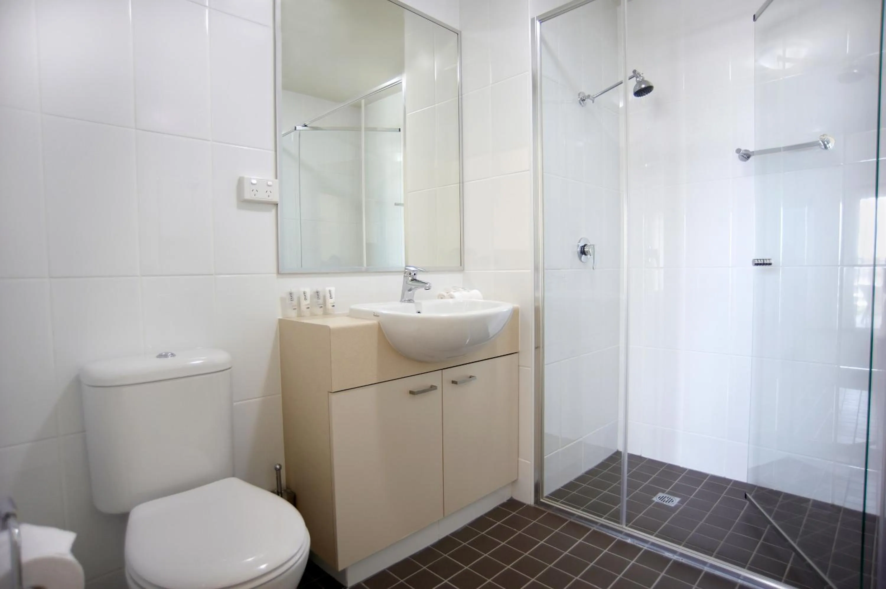 Shower in Quest Palmerston - Darwin
