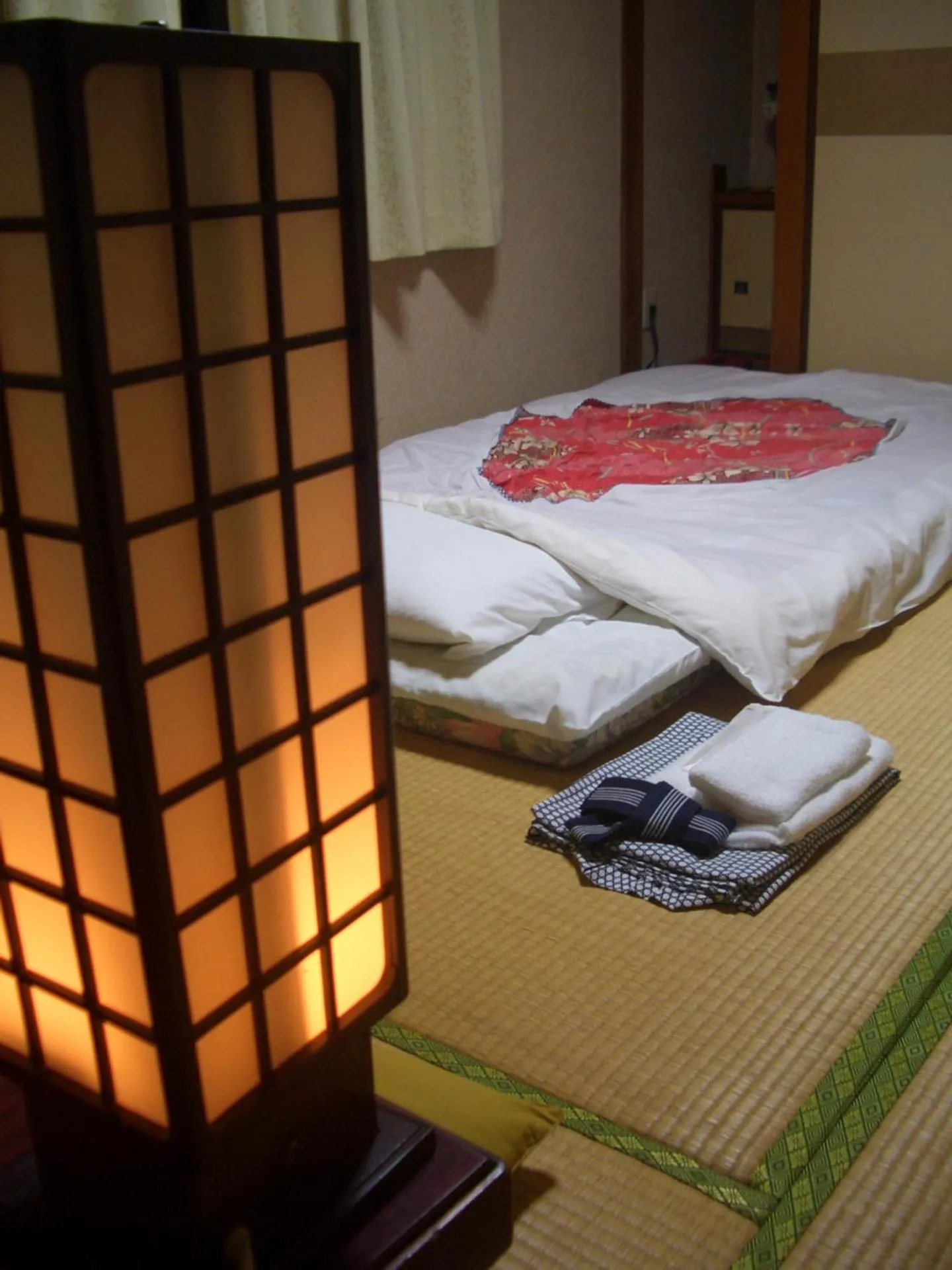 Photo of the whole room, Bed in Kasuga Ryokan