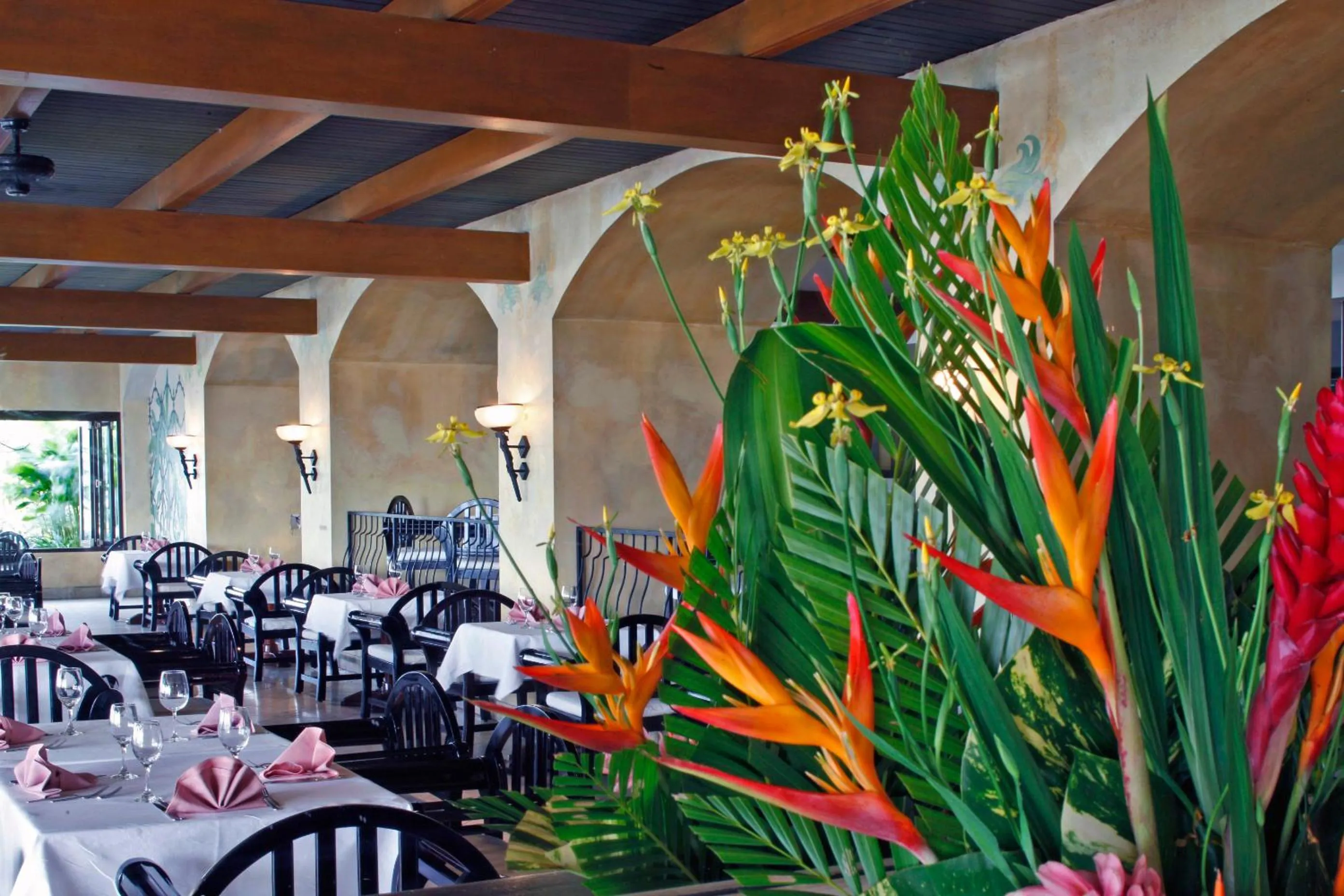 Restaurant/places to eat in The Warwick Fiji