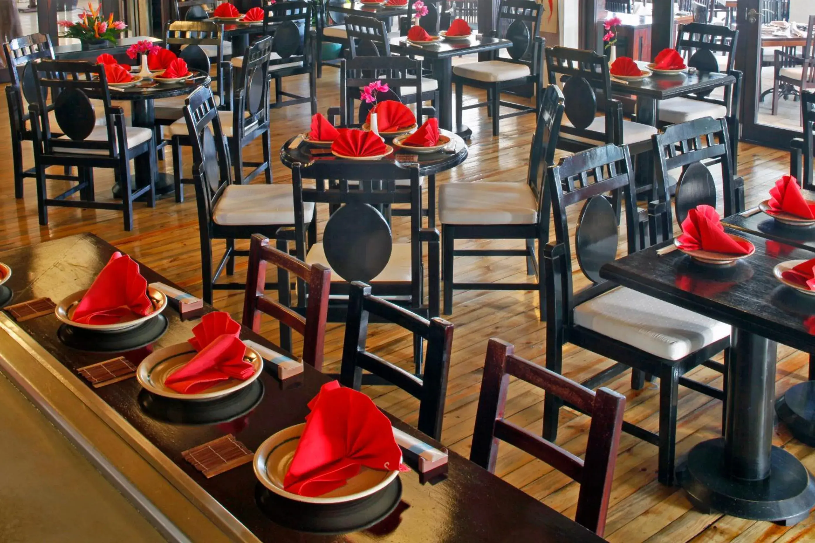 Restaurant/places to eat in The Warwick Fiji Restaurant/places to eat in The Warwick Fiji