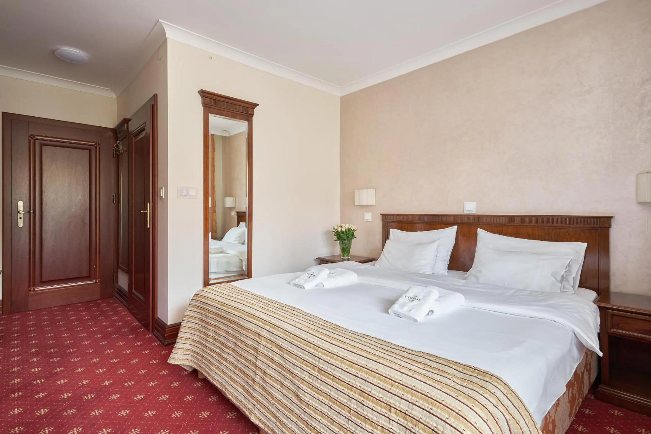 Bedroom, Bed in Woźniak Residence