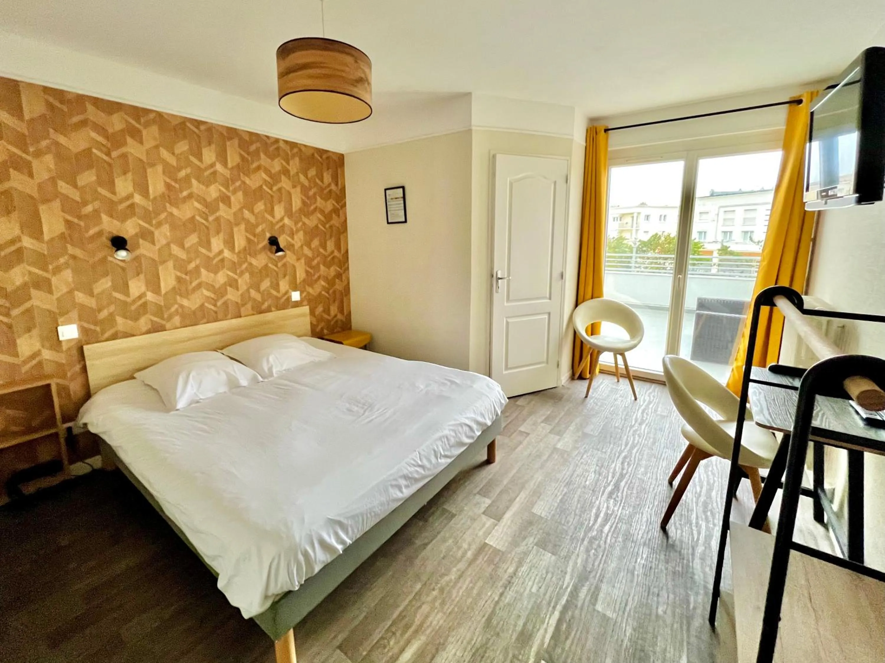 Photo of the whole room, Bed in Hôtel Le Littoral - Berck sur Mer