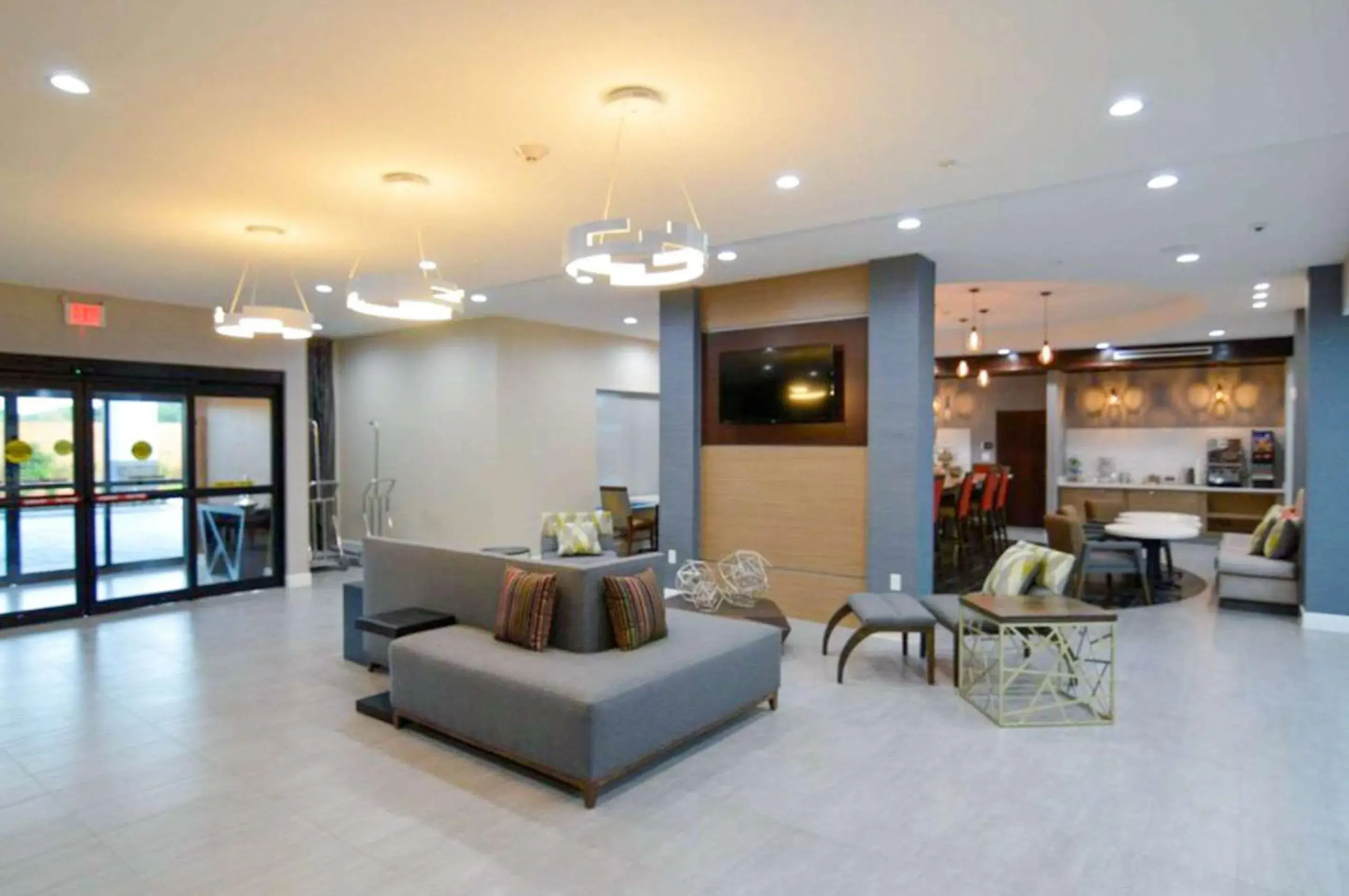 Lobby or reception in Comfort Inn & Suites Houston I-45 North - IAH Lobby or reception in Comfort Inn & Suites Houston I-45 North - IAH