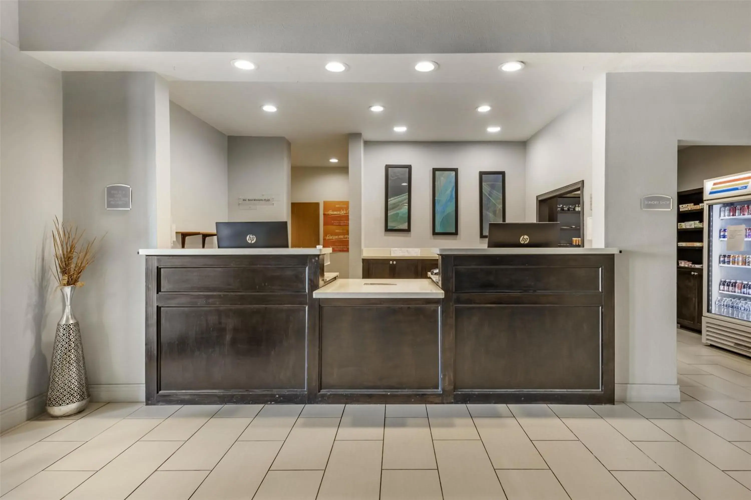 Lobby or reception in Best Western Plus Pauls Valley Lobby or reception in Best Western Plus Pauls Valley