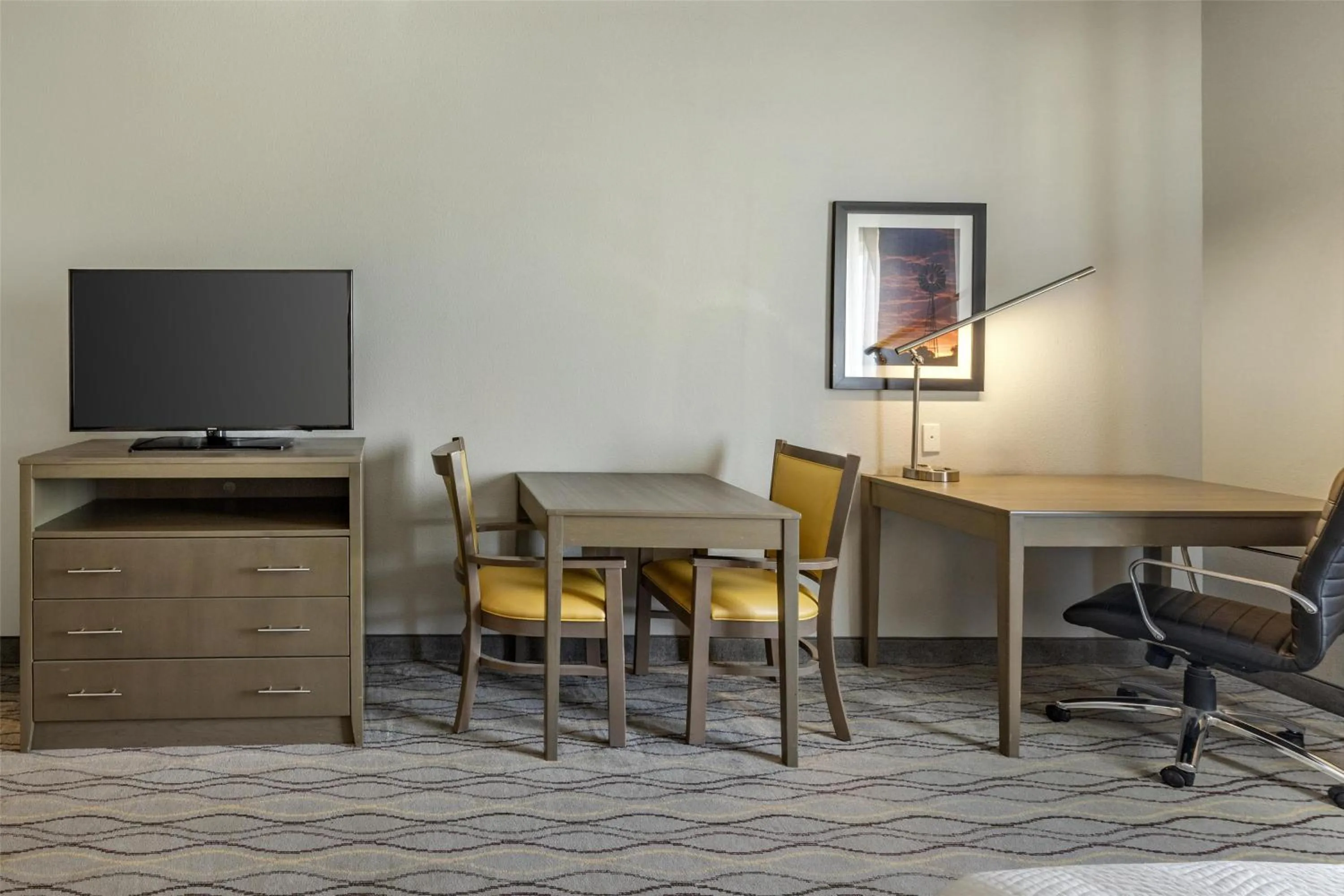 Bedroom in Best Western Plus Pauls Valley