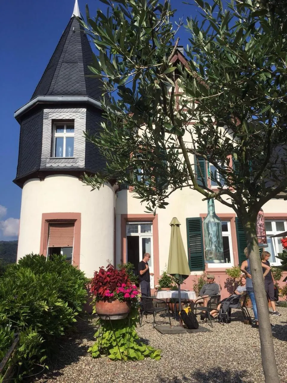 Property building in Wohnen im Burghotel