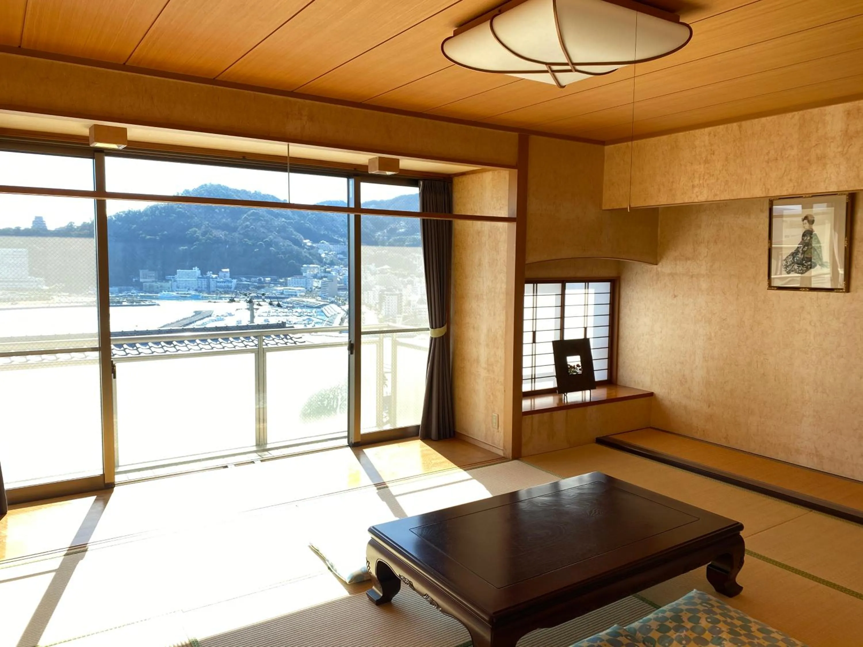 Atami Onsen Guest House Megumi 5 minutes walk from Atami Station