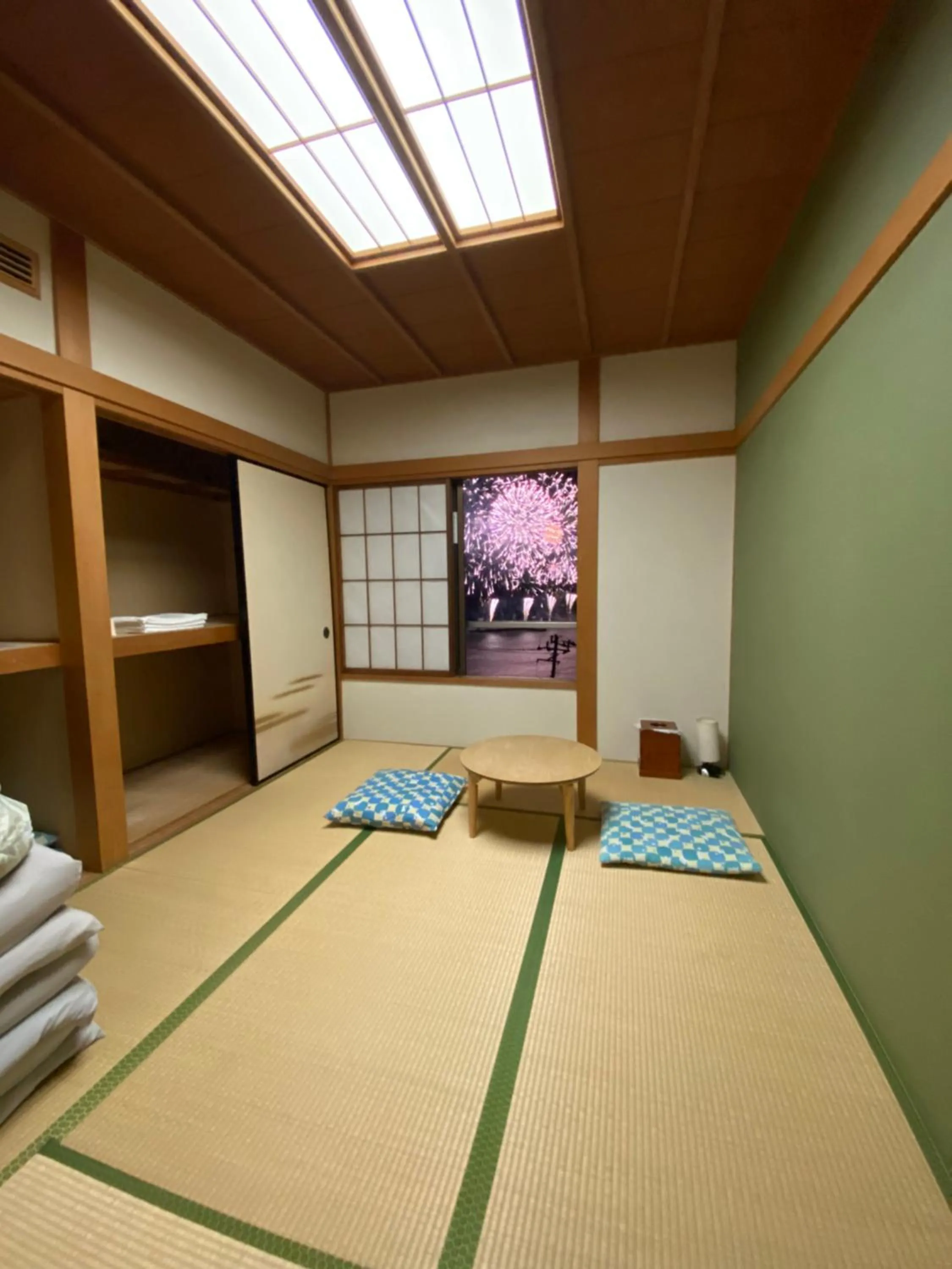 Atami Onsen Guest House Megumi 5 minutes walk from Atami Station