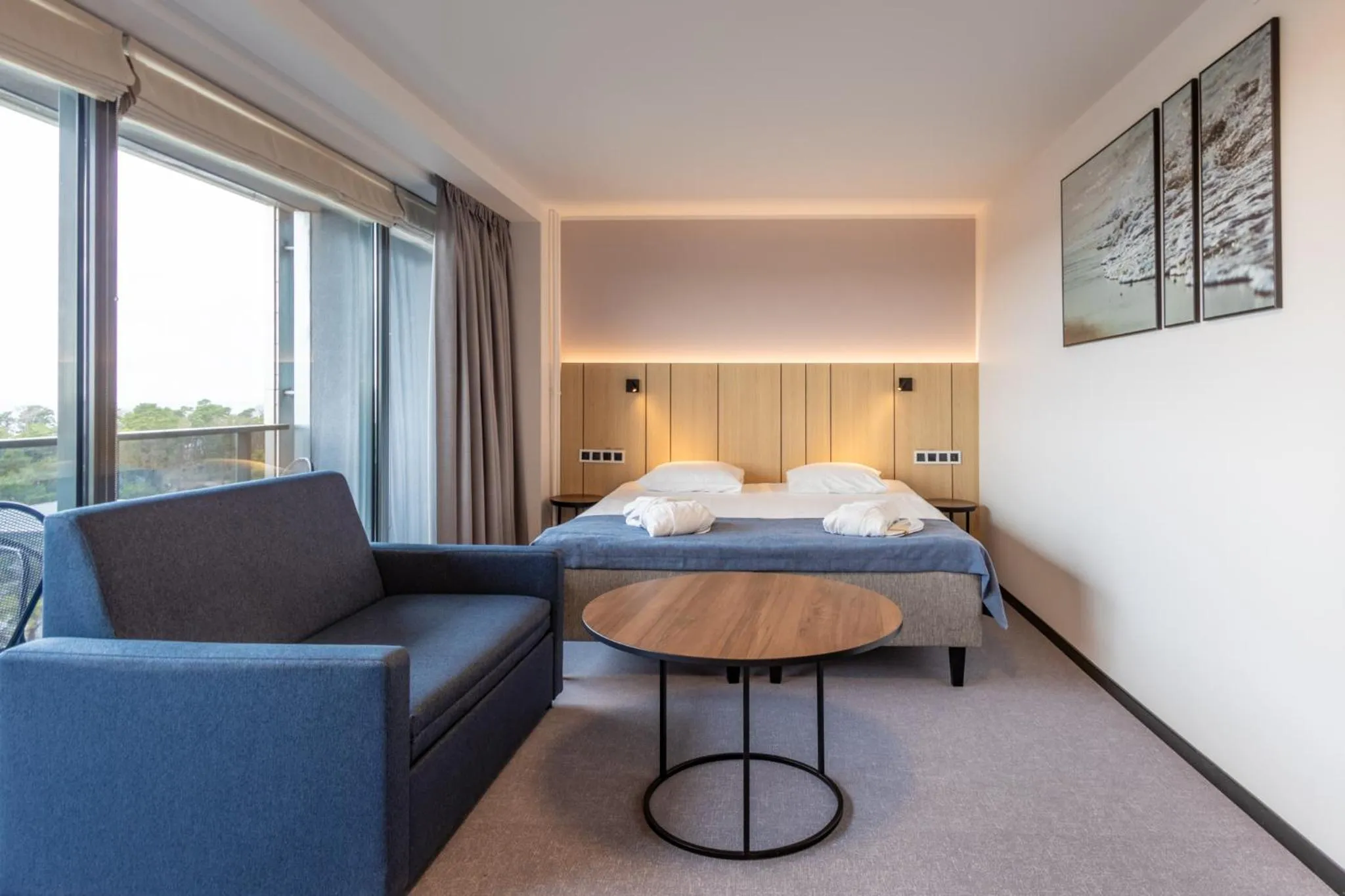 Seating area, Bed in Hotel Jurmala Spa