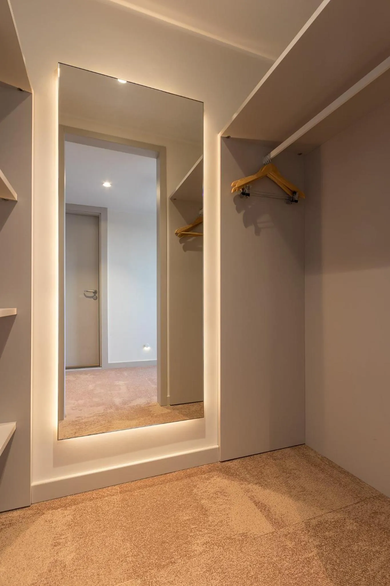 wardrobe in Hotel Jurmala Spa