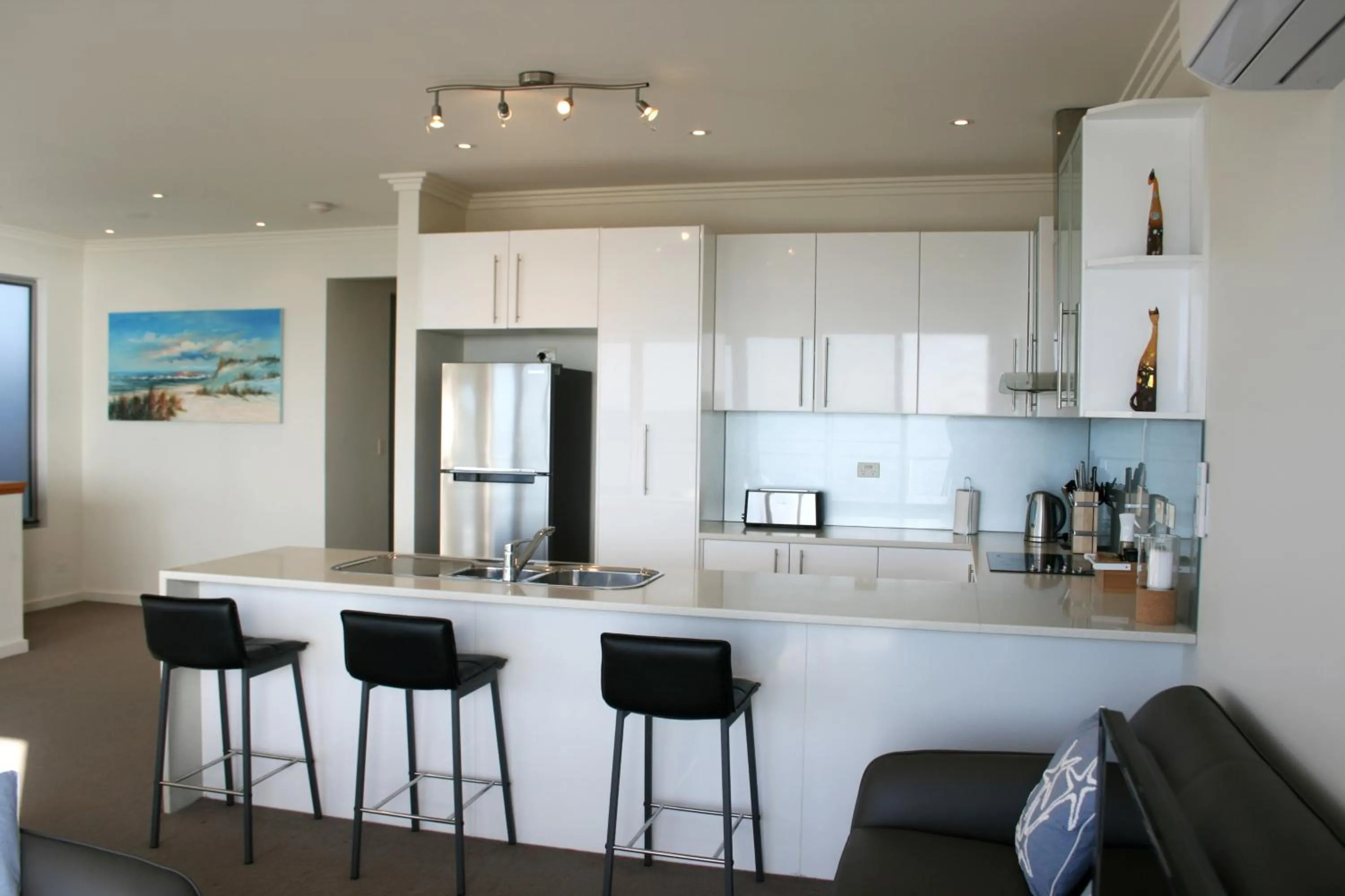 Penneshaw Oceanview Apartments