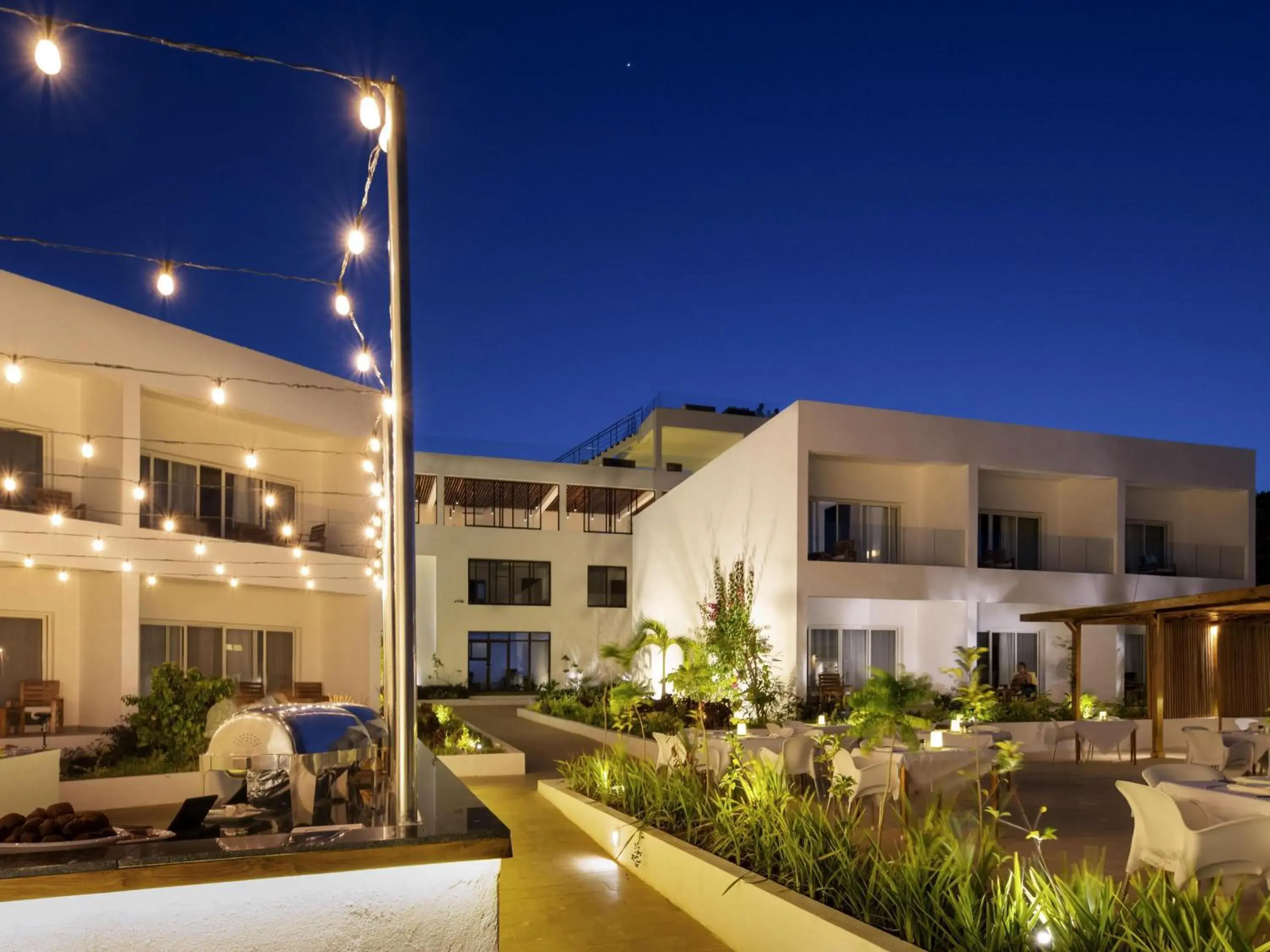 Property building in Nungwi Dreams by Mantis Property building in Nungwi Dreams by Mantis