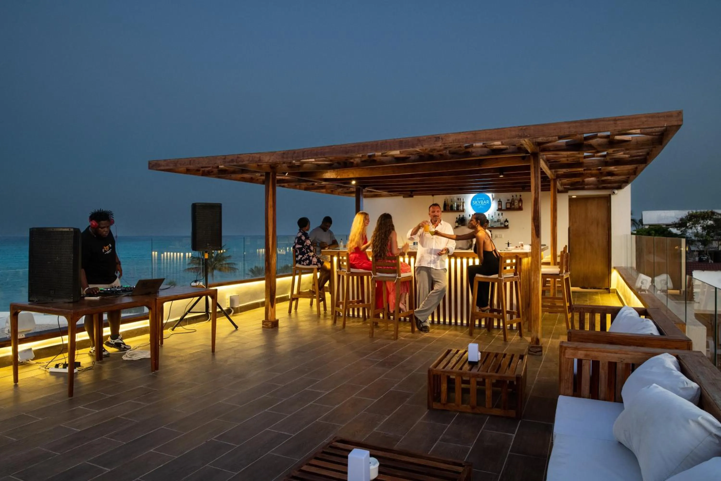 Restaurant/places to eat in Nungwi Dreams by Mantis